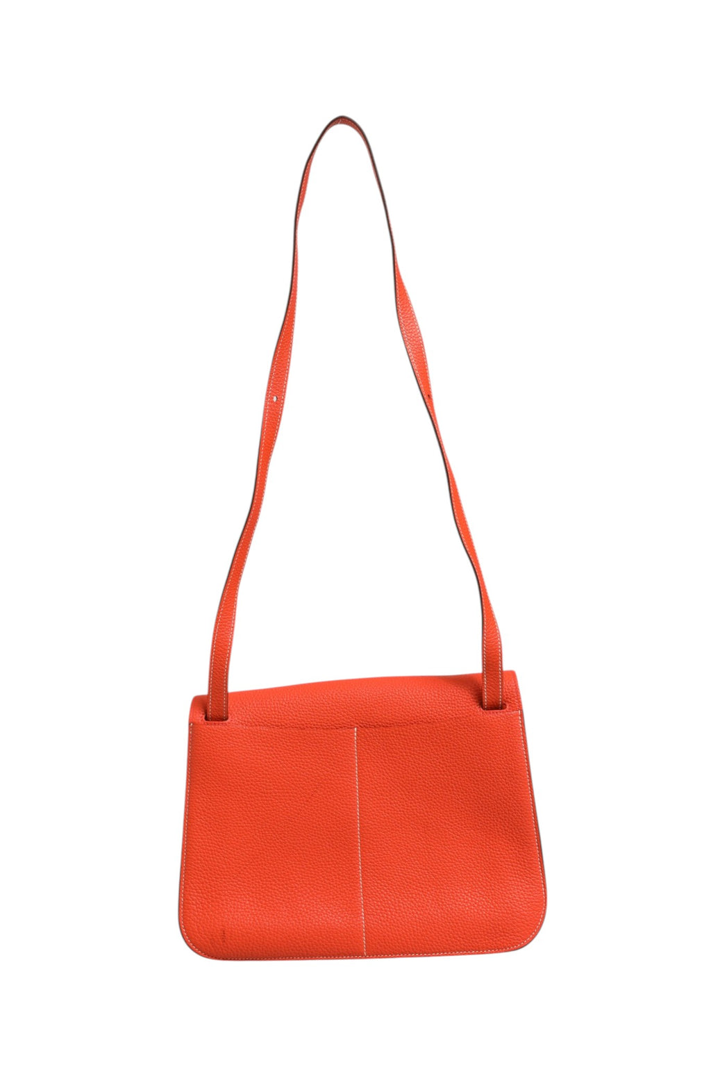 Sac Hermès Halzan Clemence Rouge Casaque avec fermoir palladium, couleur rouge vif et design élégant.