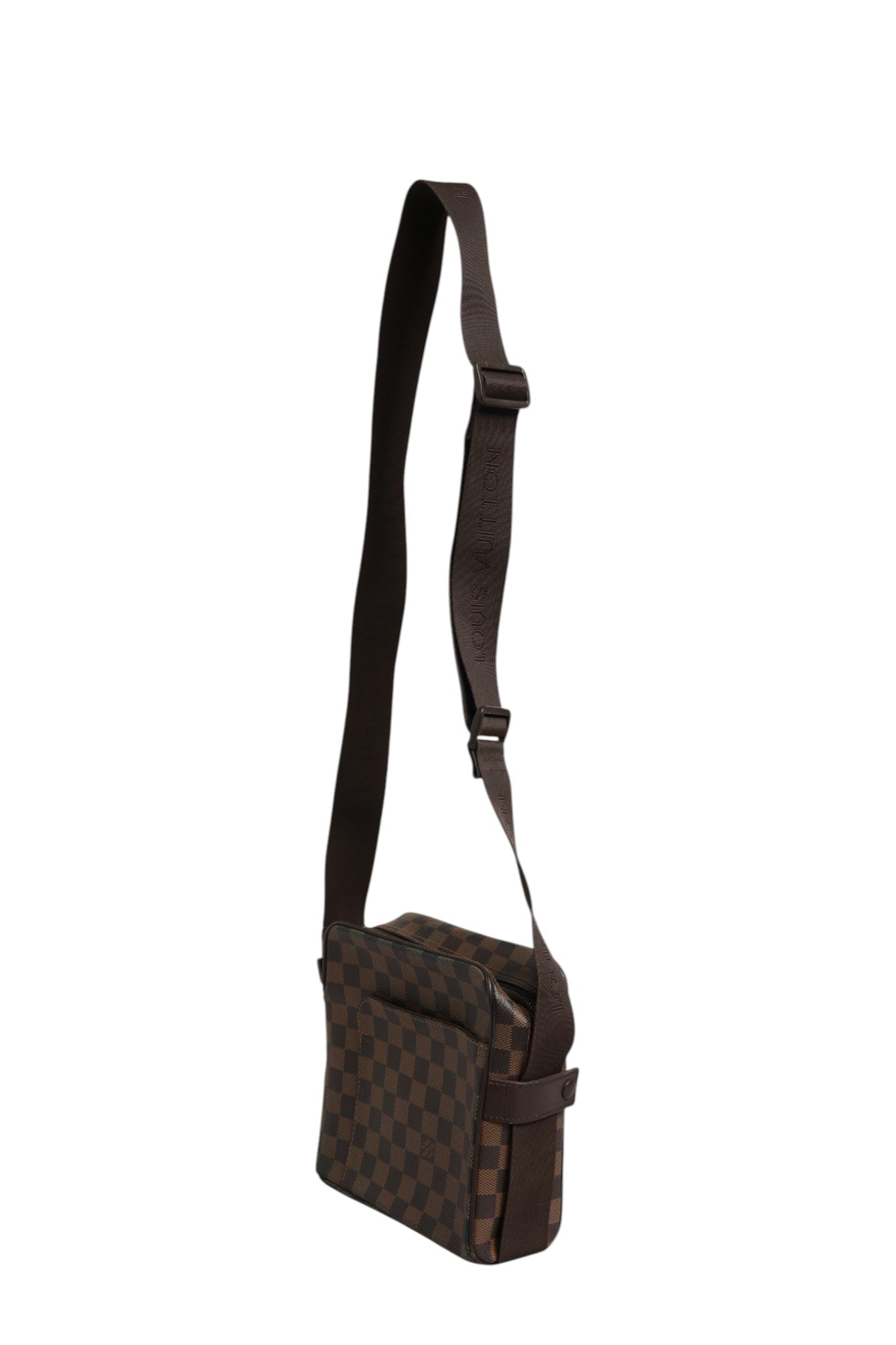 Sac messenger Louis Vuitton Damier Ebene Olav PM avec bandoulière et logo en cuir, motif à damier marron foncé.