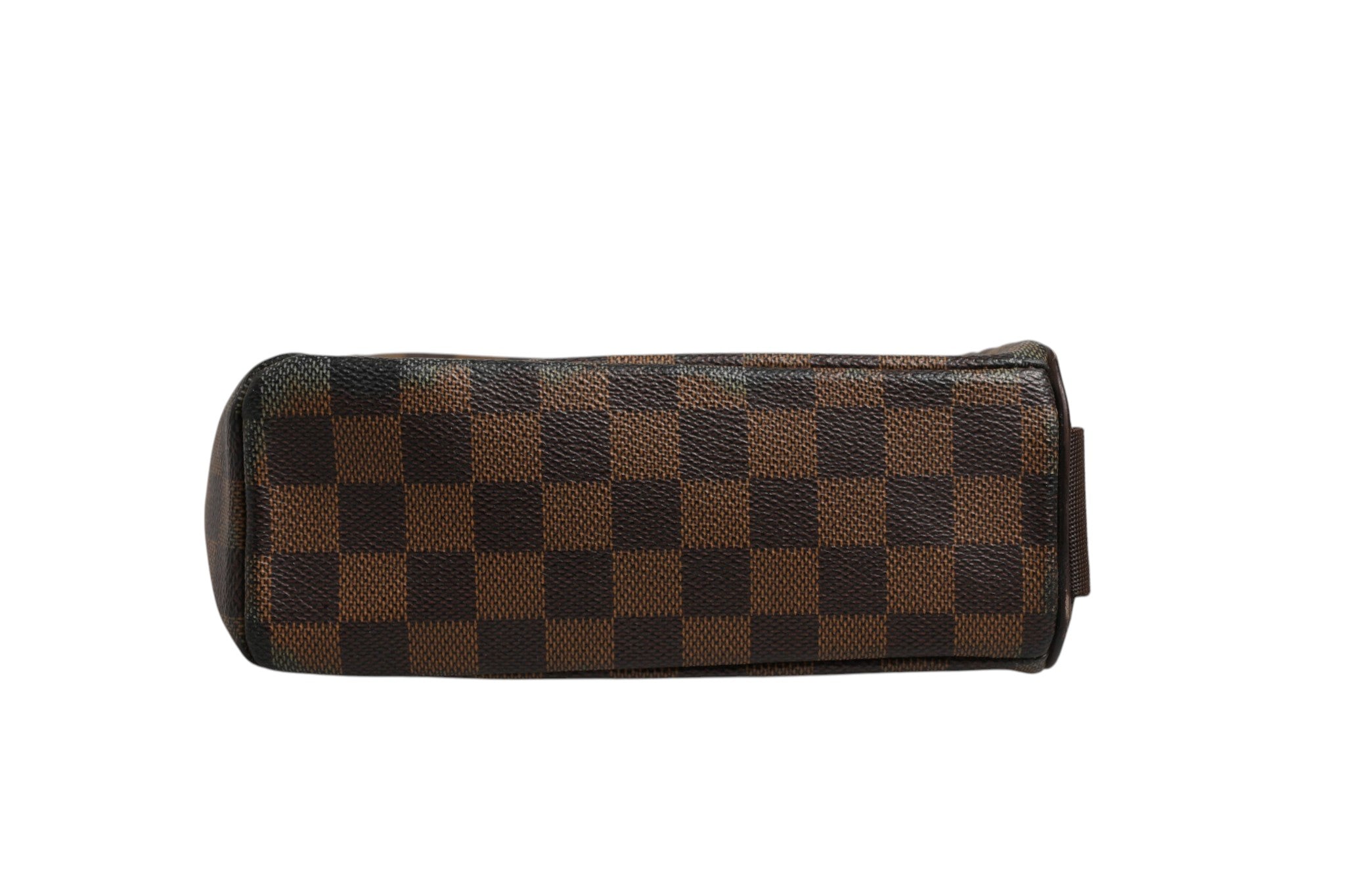 Sac messager Louis Vuitton Damier Ebene Olav PM avec motif à carreaux, poignée en cuir et fermeture métallique visible.