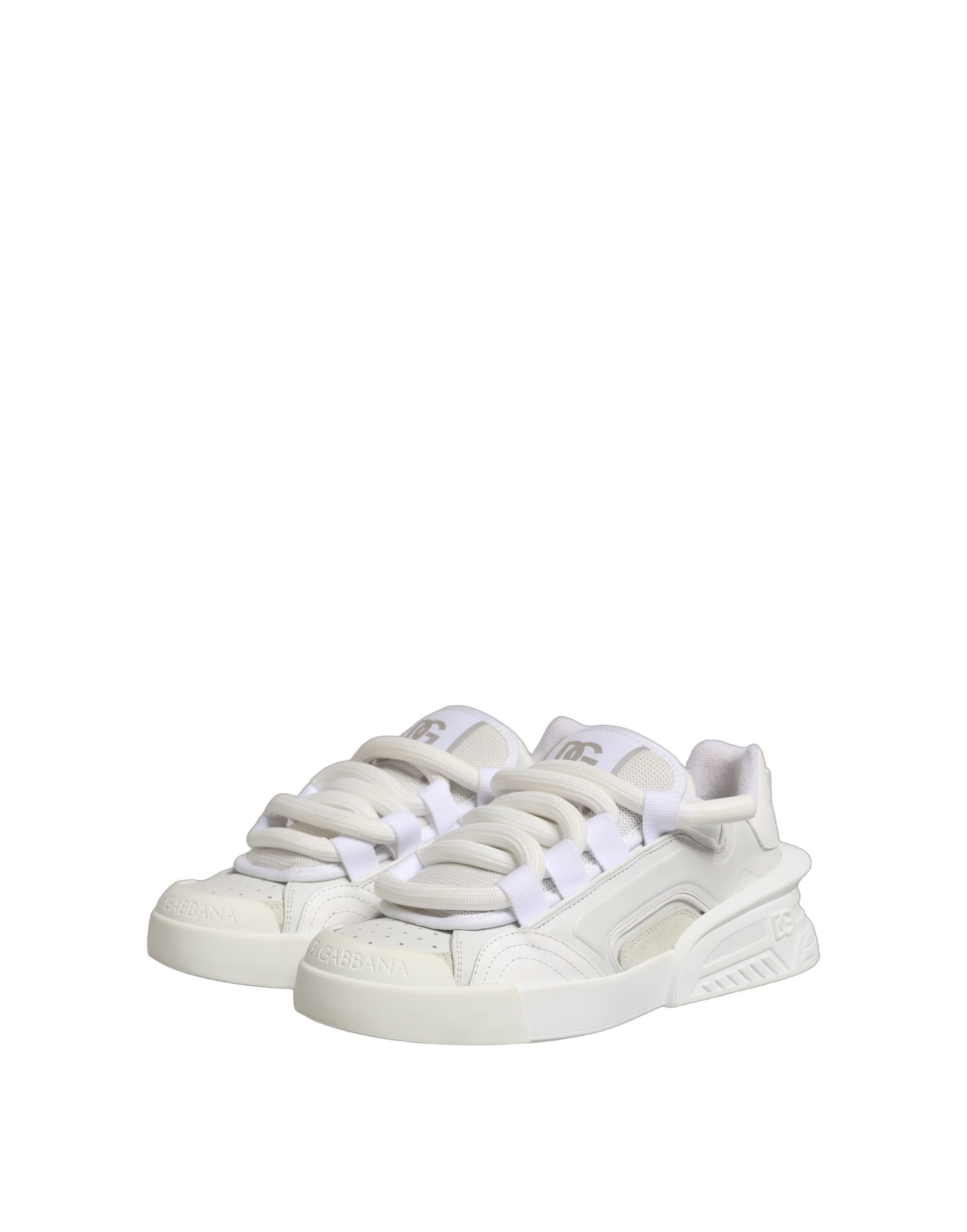Chaussures basses en cuir de veau blanc de Dolce & Gabbana, sneakers tendance et élégants pour homme.