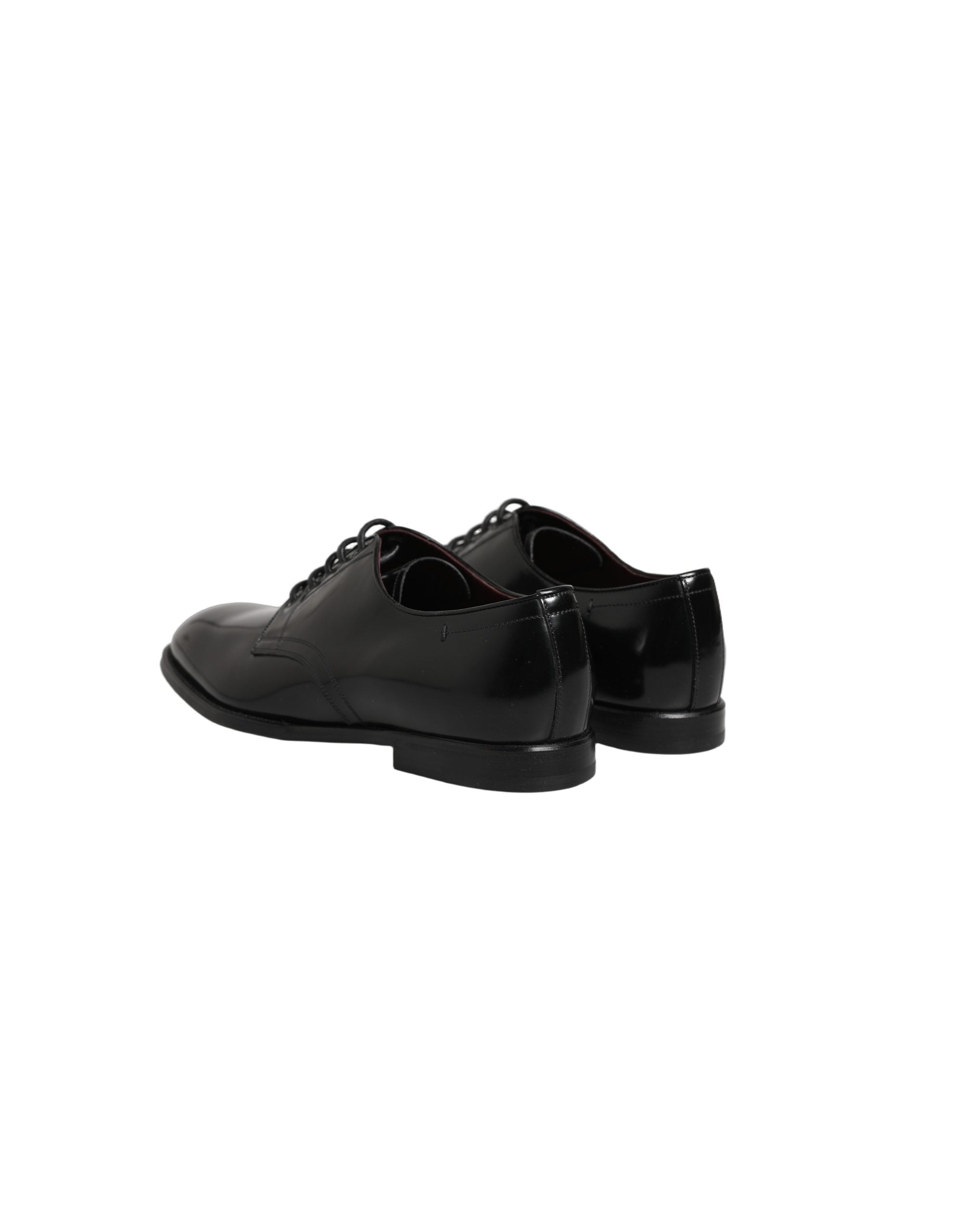 Chaussures derby pour homme en cuir de veau noir de Dolce & Gabbana, style élégant et classique.