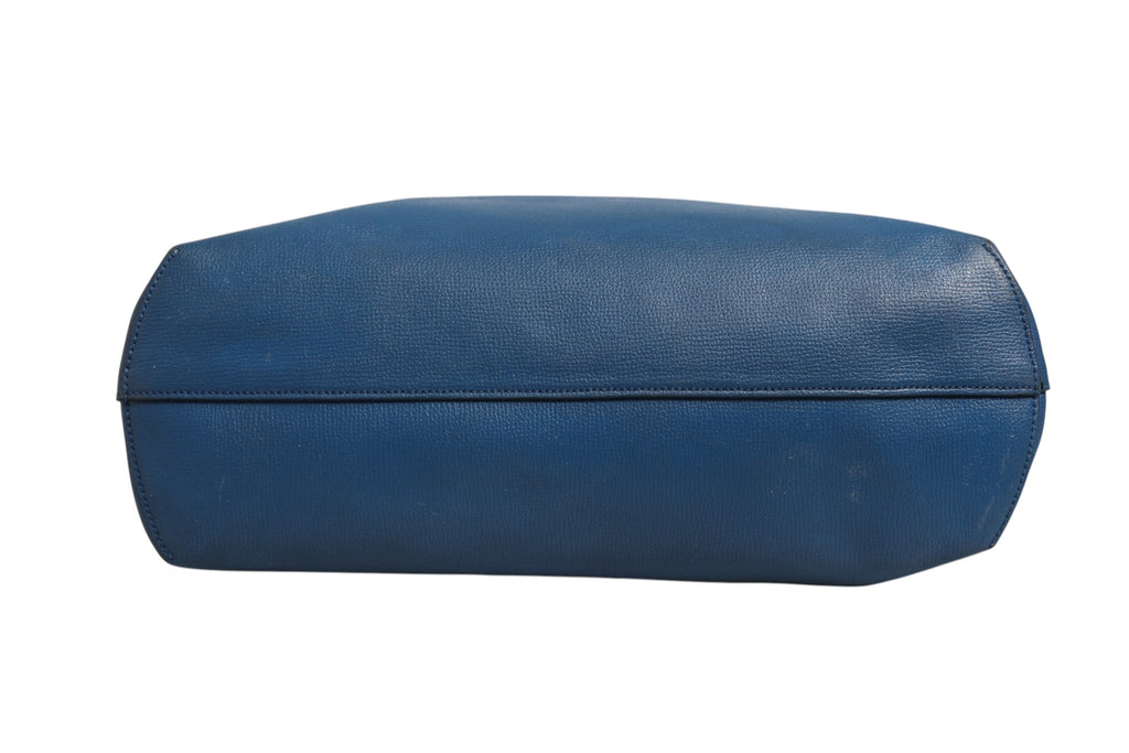Fendi Ledershoppingtasche Marineblau