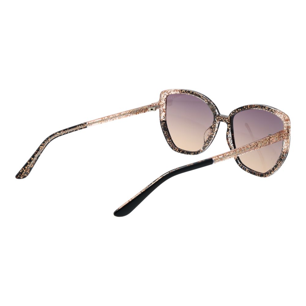 Lunettes de soleil en plastique noir de marque Guess, avec monture élégante et design moderne.