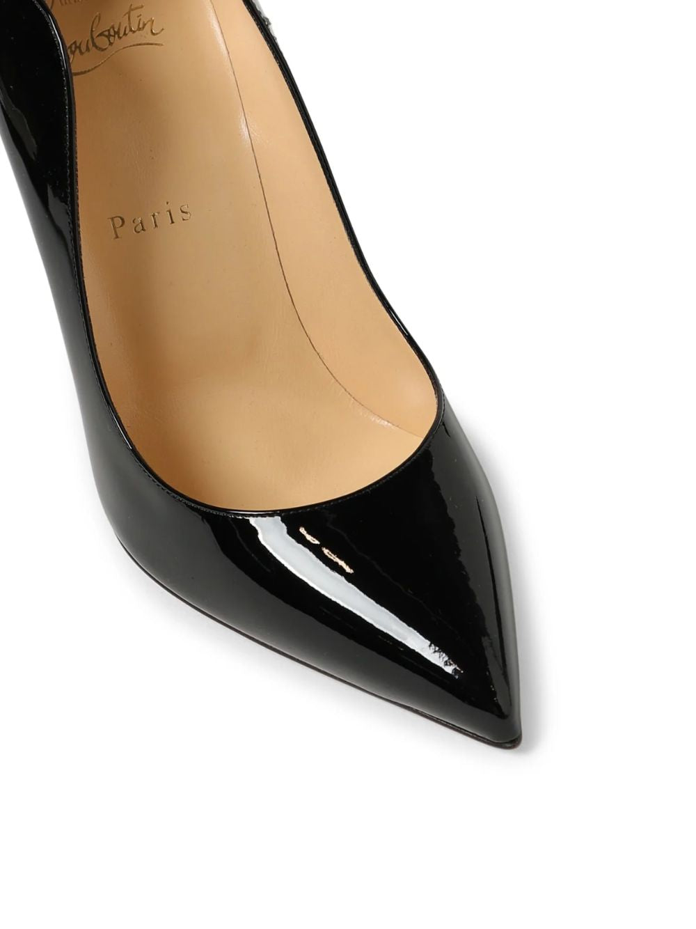 Chaussures Christian Louboutin Hot Chick en cuir verni noir avec talon de 10 cm, design élégant et sophistiqué.