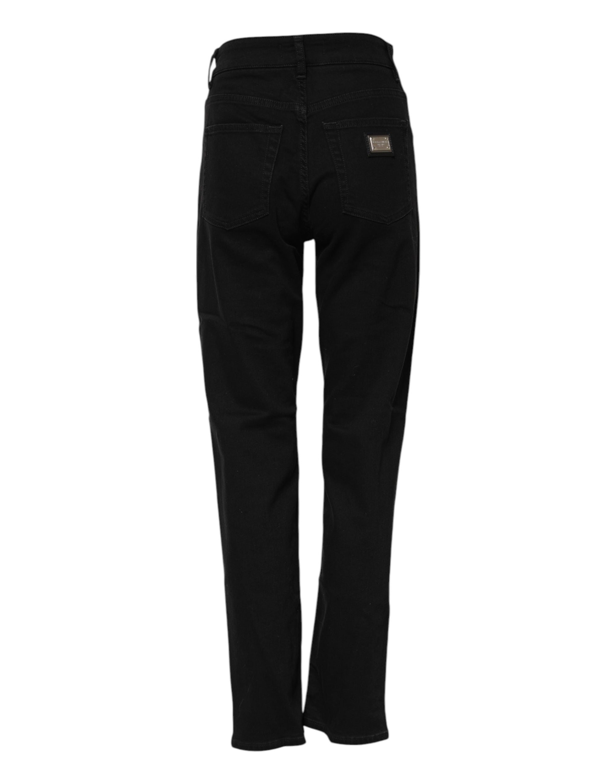 Jeans boyfriend en coton stretch noir de Dolce & Gabbana, coupe décontractée et détails modernes visibles sur l'image.