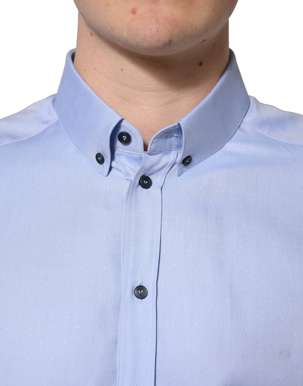 Chemise homme formelle en coton Dolce & Gabbana Light Blue, élégante et ajustée, avec col classique et boutons apparents.