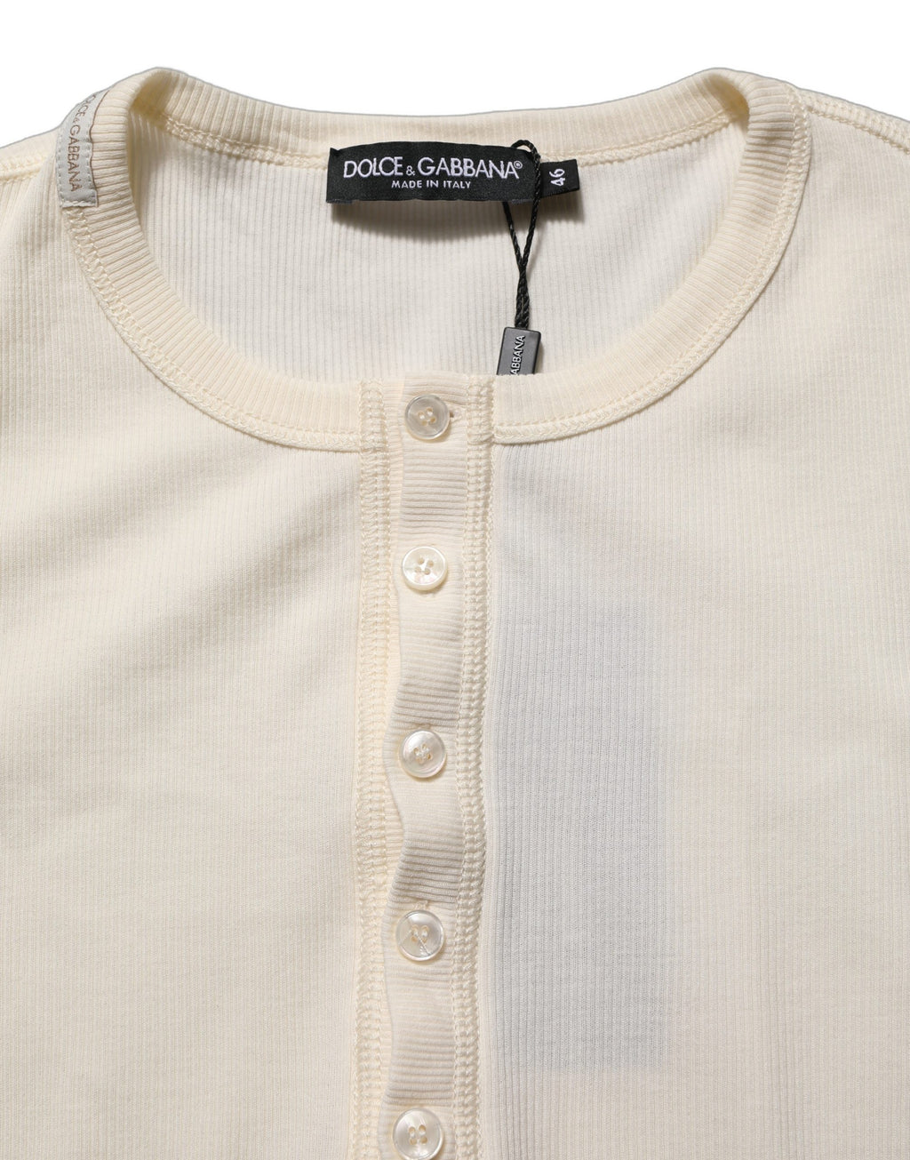 Pull à manches longues blanc Dolce & Gabbana, pull-over henley en laine avec col boutonné, élégant et décontracté.