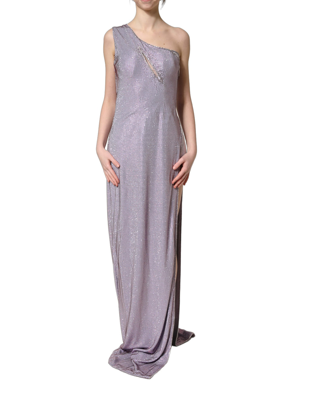 Robe de soirée Dolce & Gabbana violette avec épaule unique ornée de cristaux, tissu élégant et fluide visible sur l'image.