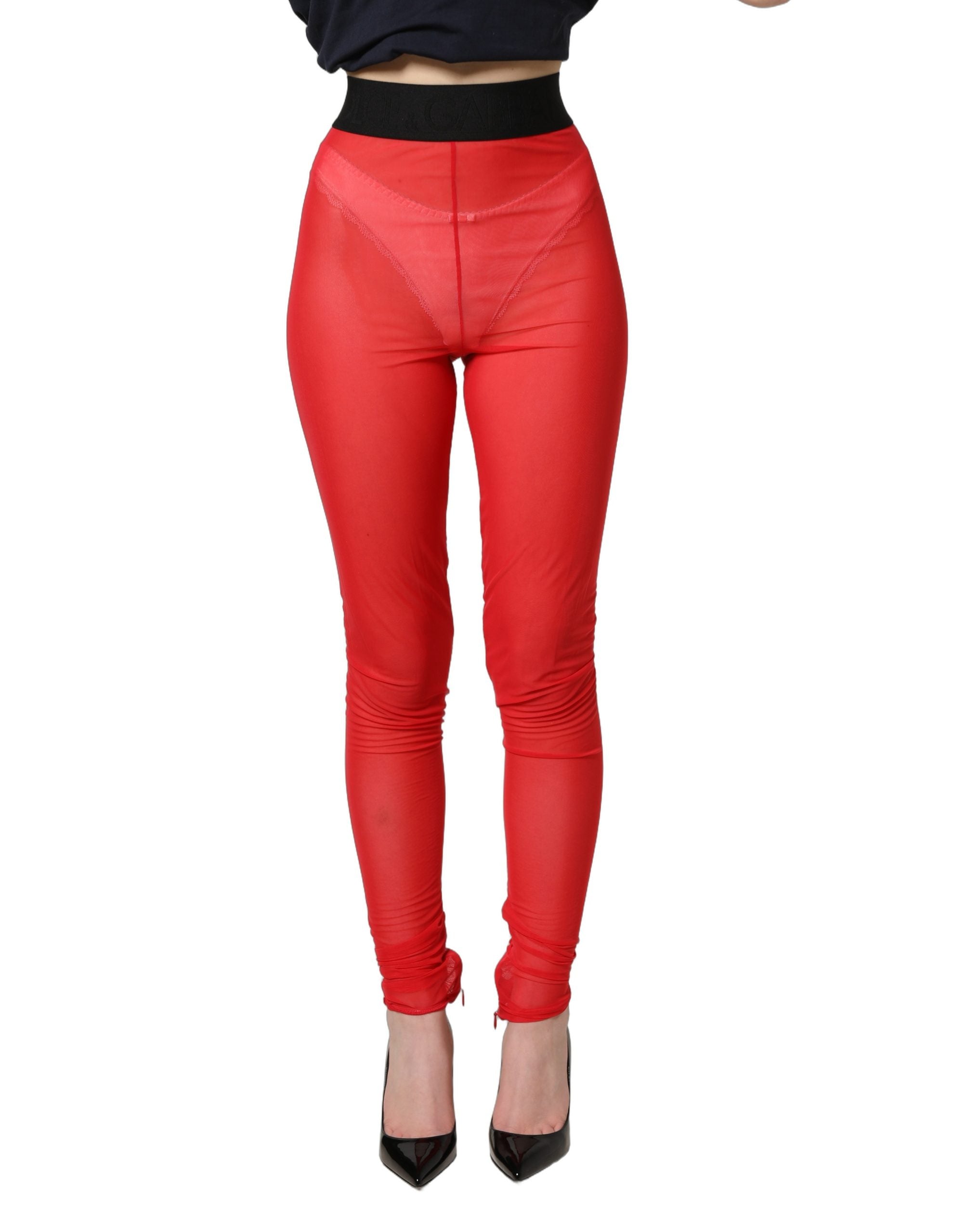 Pantalon slim en nylon rouge de Dolce & Gabbana, pantalon stretch et ajusté avec une coupe slim élégante.