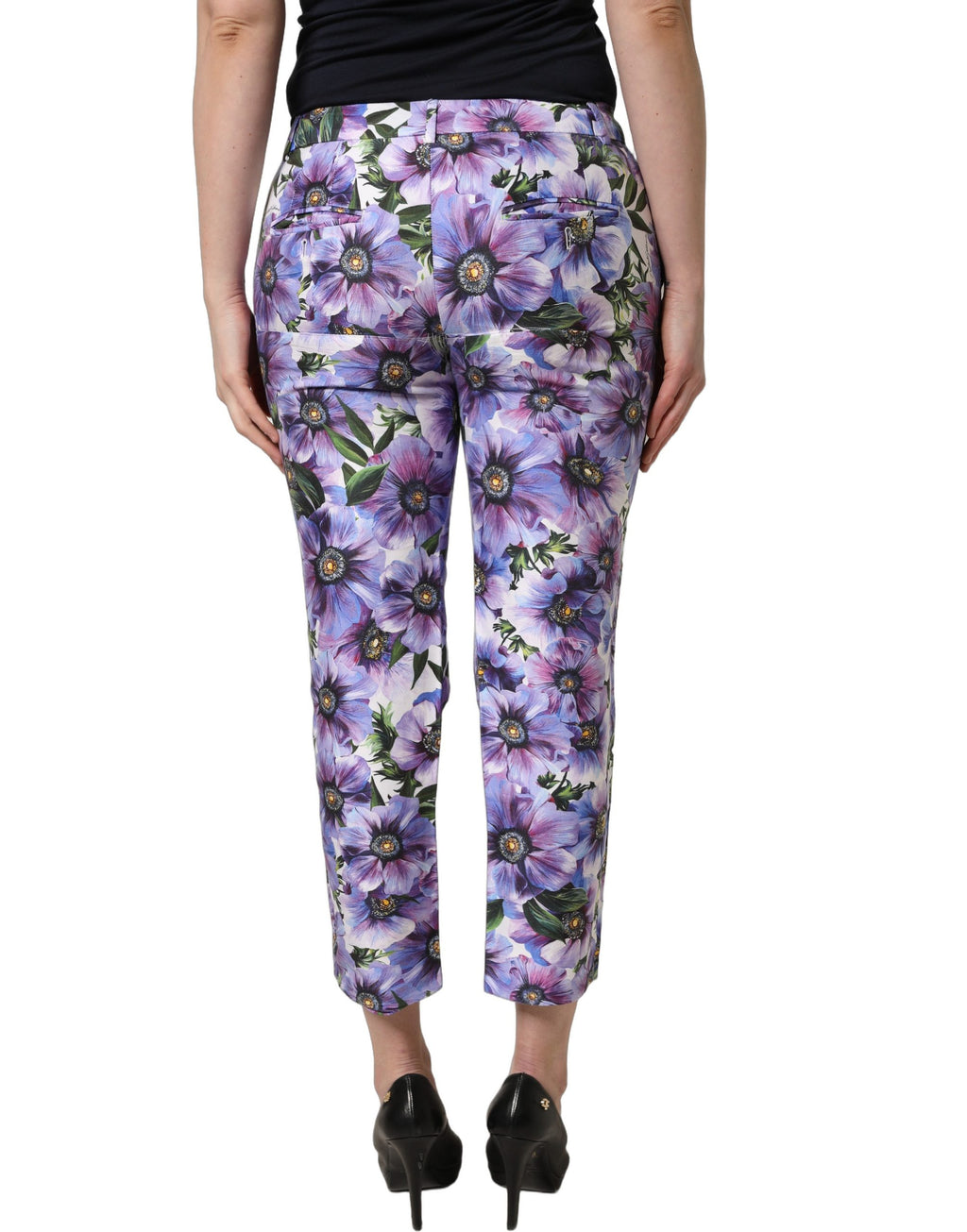 Pantalons cropped Dolce & Gabbana à imprimé floral multicolore, style tendance et coloré, en tissu léger et confortable.