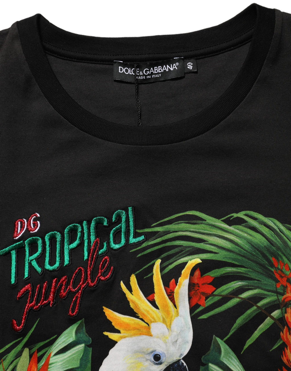 T-shirt en coton noir avec motif tropical Dolce & Gabbana, col rond et design élégant.
