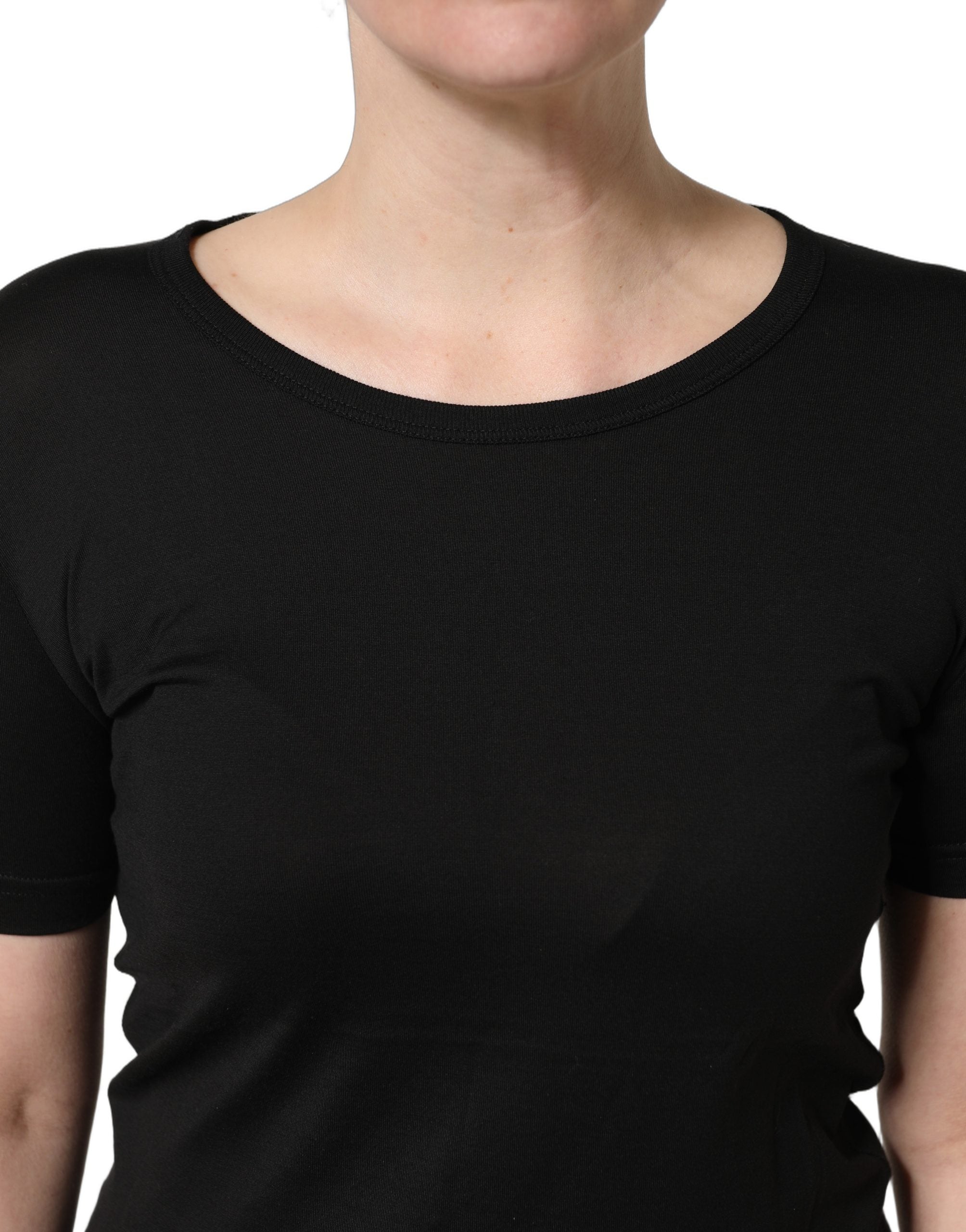 T-shirt noir en coton Dolce & Gabbana à col rond et manches courtes, vue de face, détail du tissu et du design simple.