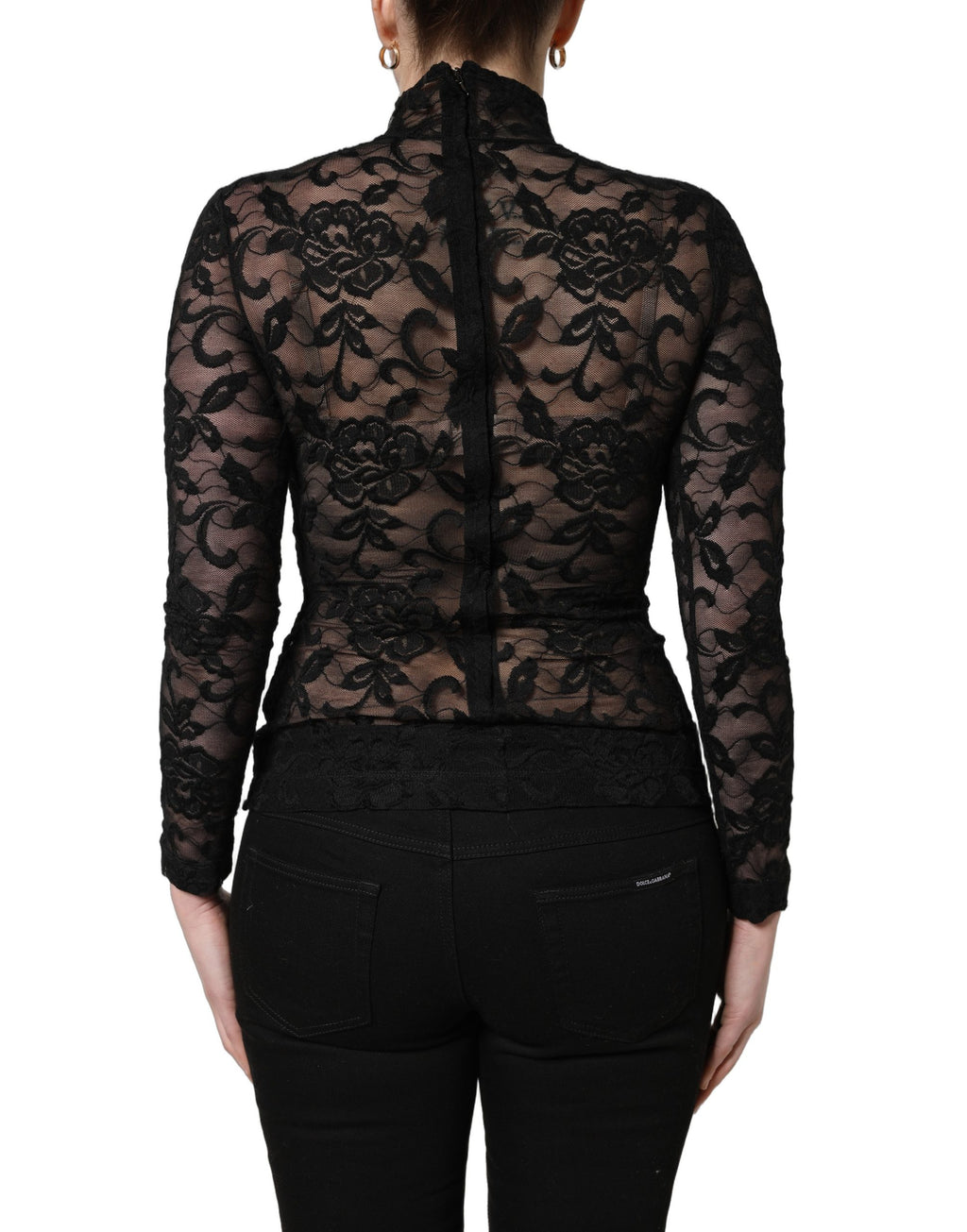 Top noir en dentelle florale à col roulé à manches longues de Dolce & Gabbana, élégant et sophistiqué.