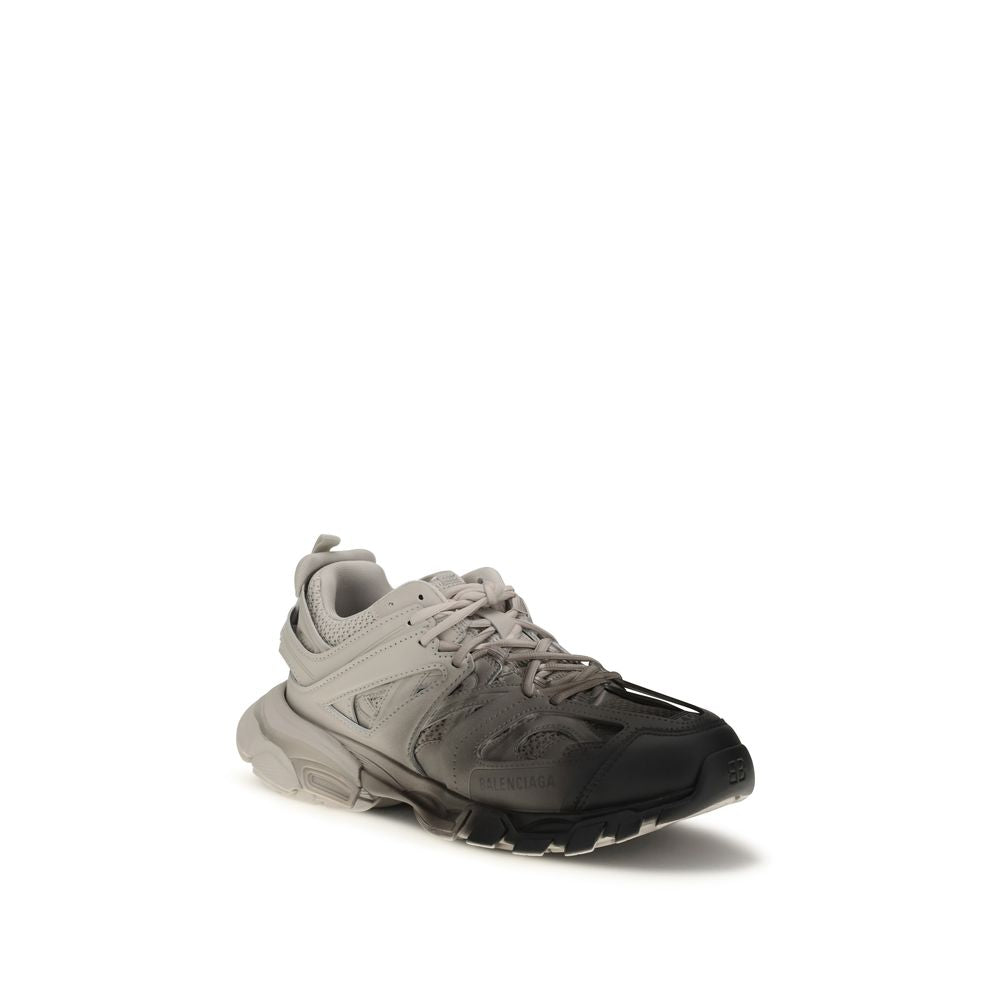 Chaussures de sport Balenciaga gris en polyamide, sneakers athlétiques modernes avec design élégant et confortable.