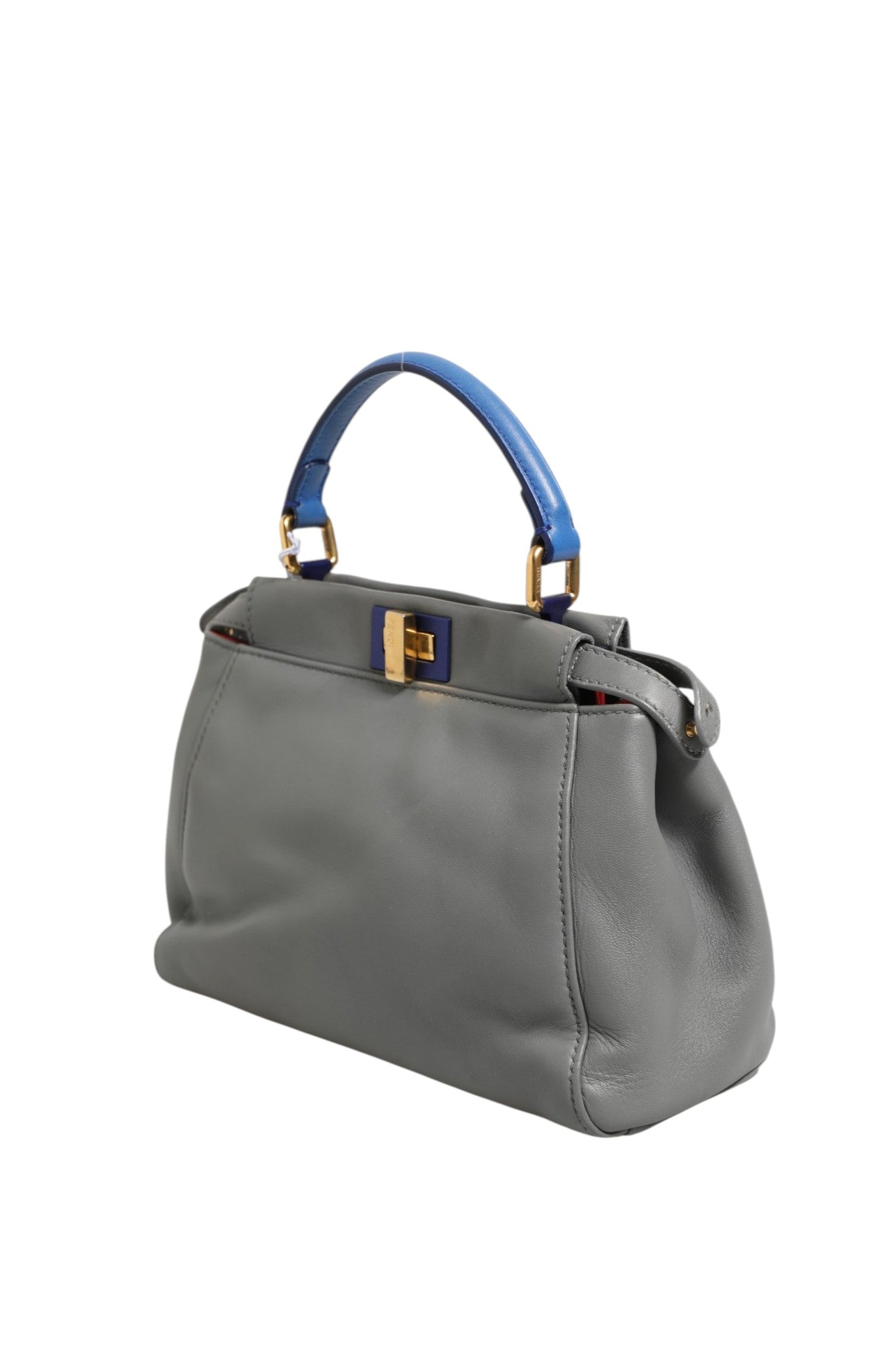Sac à main Fendi Mini Peekaboo bleu gris en cuir avec détails élégants et poignée ajustable.