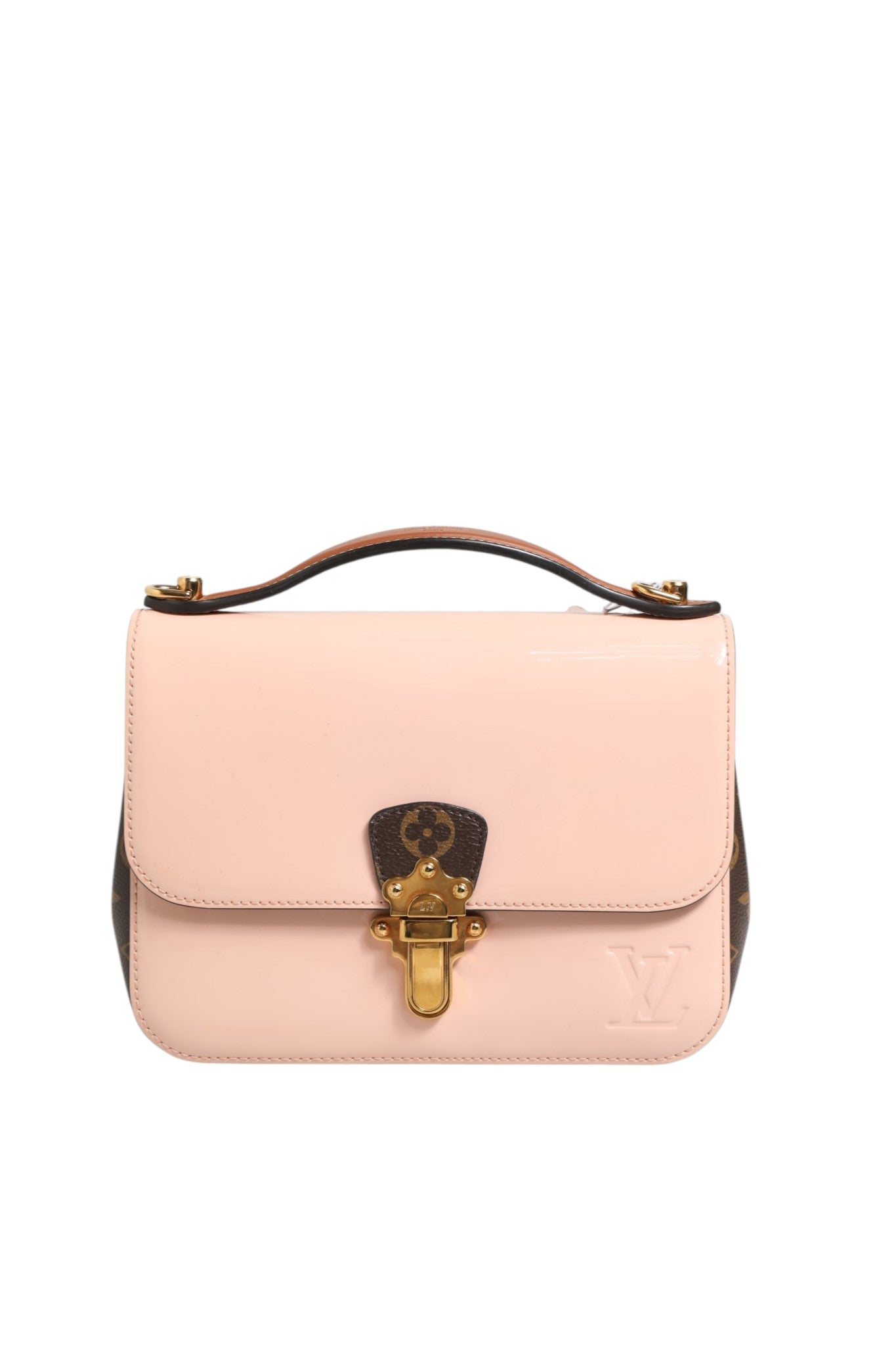 Sac à main Louis Vuitton Cherrywood BB en vernis rose et toile Monogram, avec bandoulière et détails élégants.