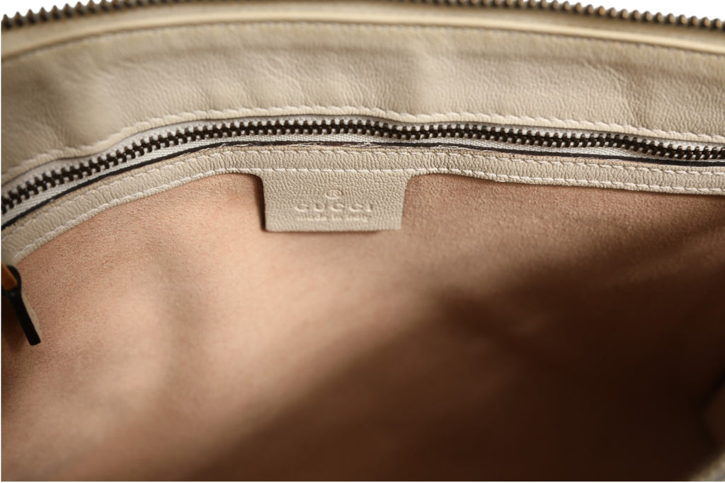 Gucci Arli Kleine Umhängetasche Weißes Leder