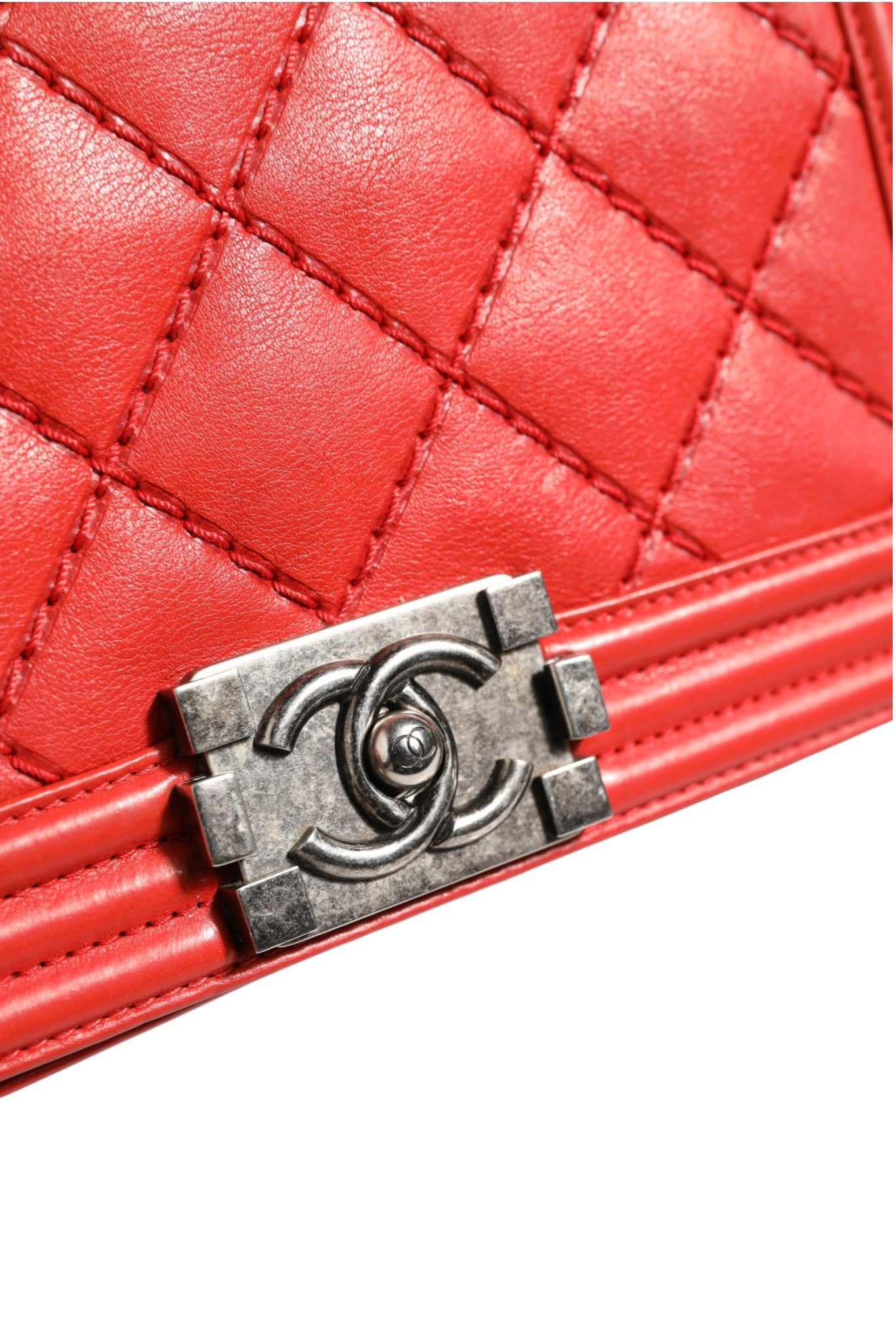 Chanel Red Diamond Stitch Calfskin Leather New Medium Boy Bag