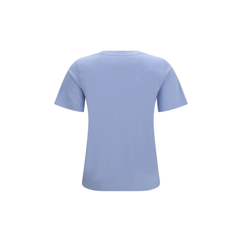 T-shirt en coton bleu Burberry avec logo discret, porté sur un mannequin blanc, vue de face.