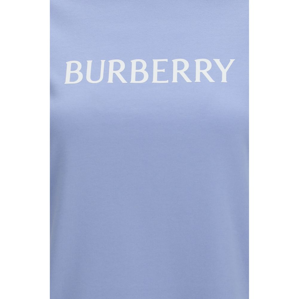 T-shirt en coton bleu Burberry pour homme avec logo discret, porté sur mannequin, vue de face.