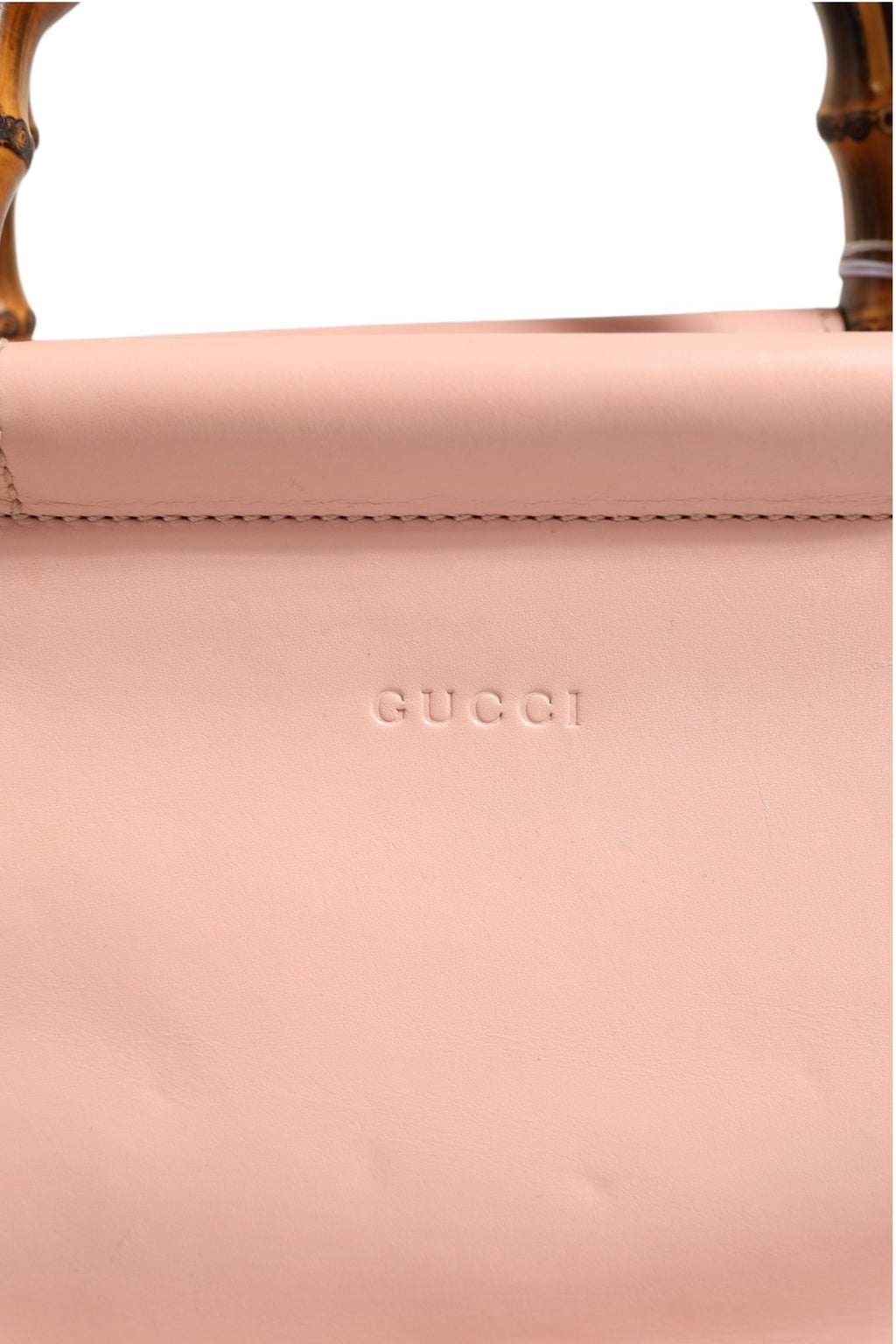 Sac à main Gucci Nymphaea en cuir de veau rose et blanc, petit modèle à poignée supérieure élégante.