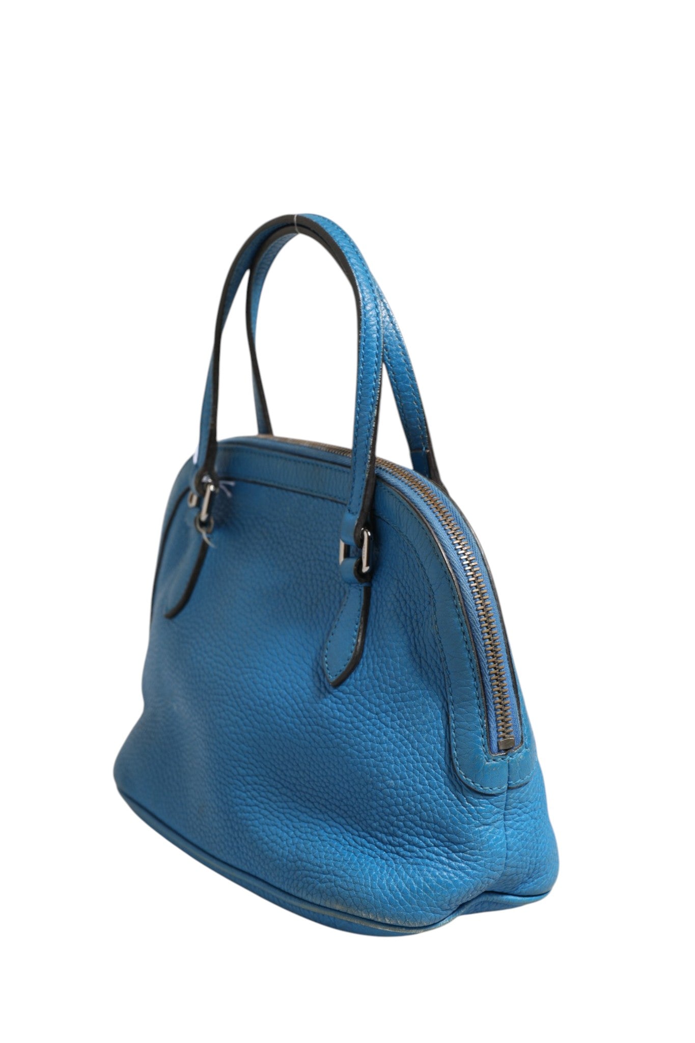 Sac à main en cuir bleu Gucci, sac à main en forme de dôme avec poignées élégantes, vue de face.