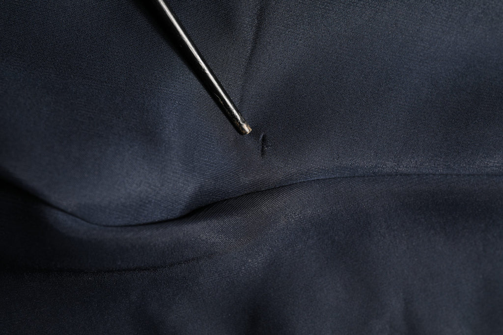 Pantalon de jogging noir en polyester pour homme de Dolce & Gabbana, sweatpants confortables avec logo de la marque.