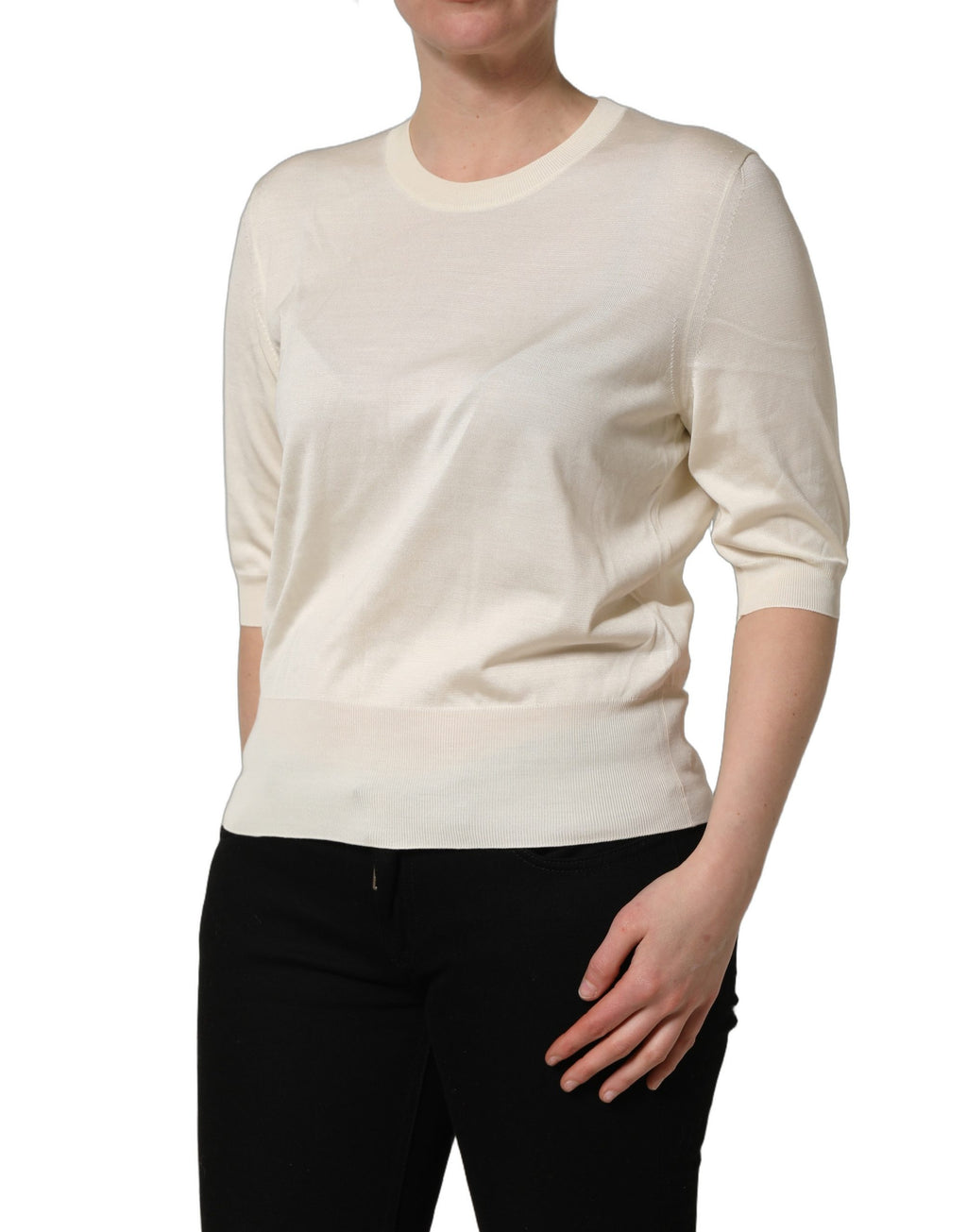 Pull à manches 3/4 Dolce & Gabbana blanc cassé, col rond, doux et confortable, style décontracté et élégant.