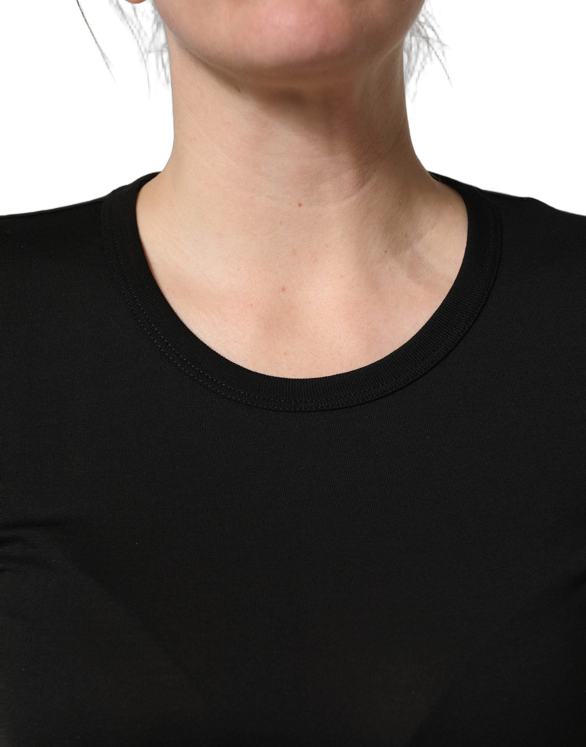 T-shirt noire en coton à col rond et manches courtes de Dolce & Gabbana, vue de face.