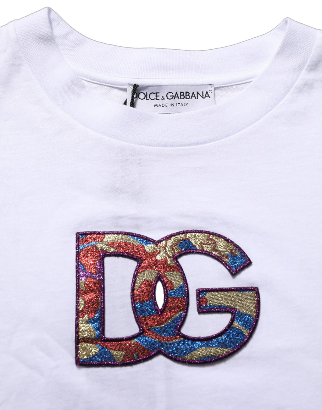 T-shirt blanche en coton Dolce & Gabbana avec logo DG brodé, col rond, style casual et moderne.