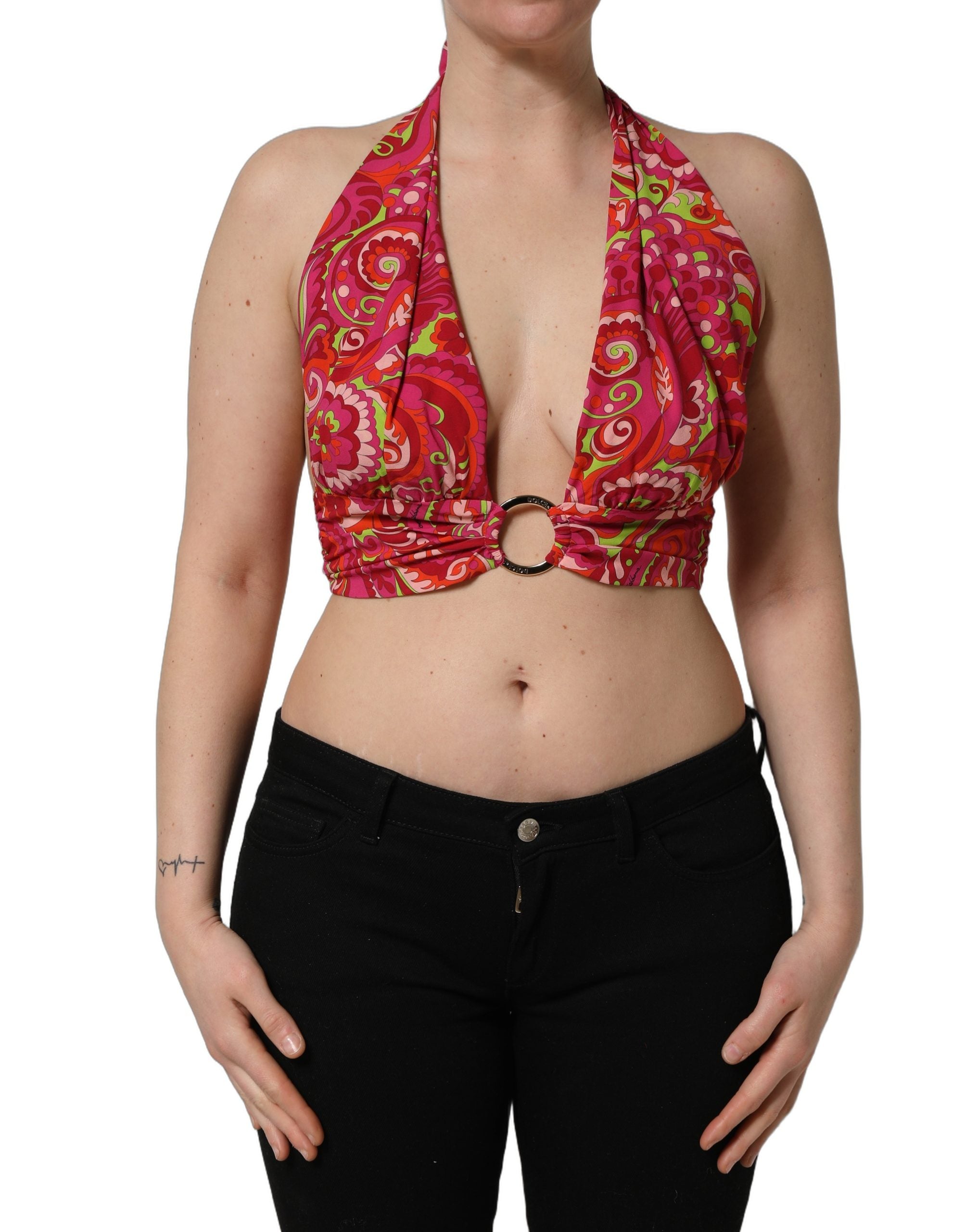 Top court en soie rouge à motif cachemire Dolce & Gabbana, crop halter neck, style élégant et tendance.