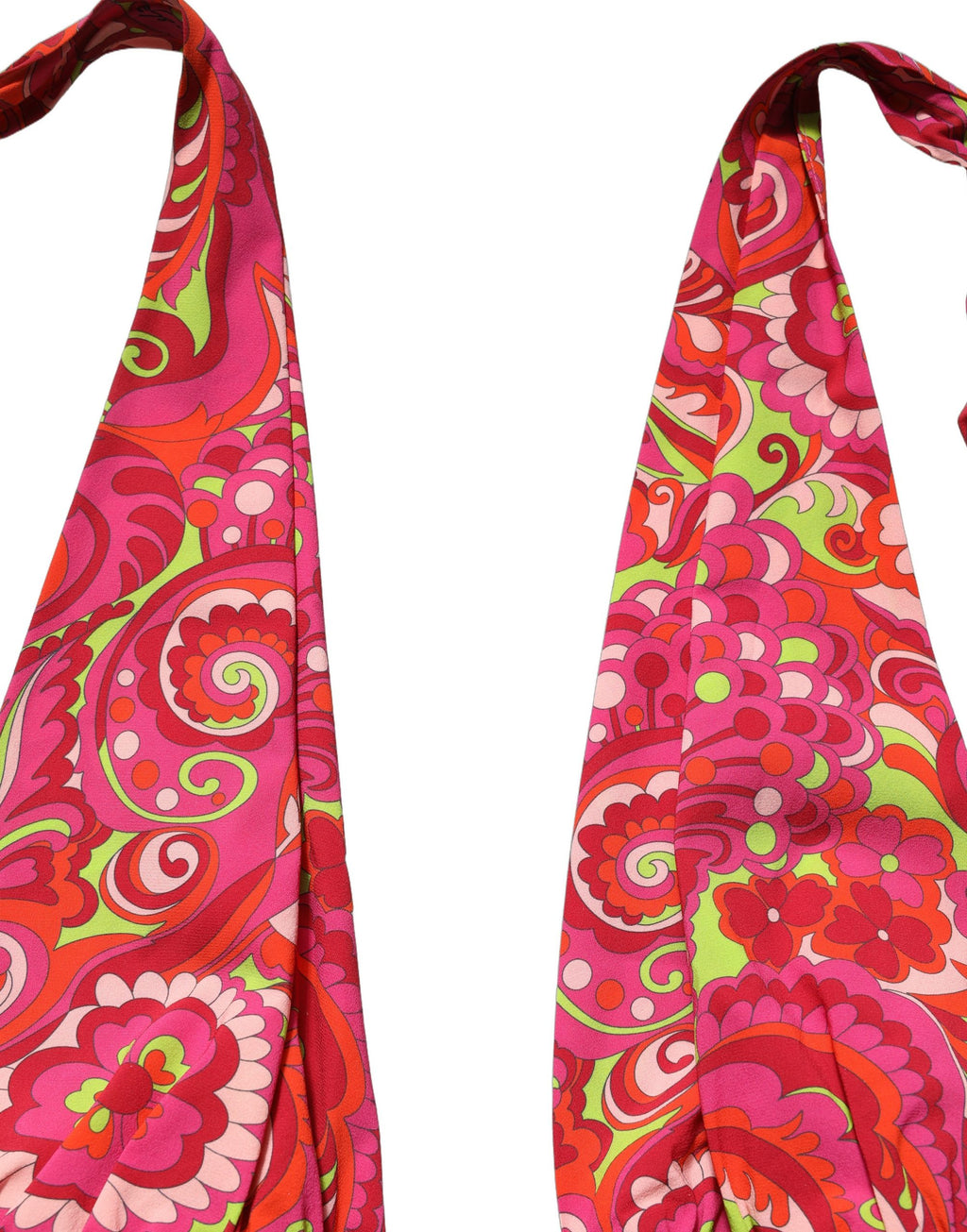 Top court en soie rouge à motif cachemire Dolce & Gabbana avec encolure halter, coupe crop, élégant et tendance.