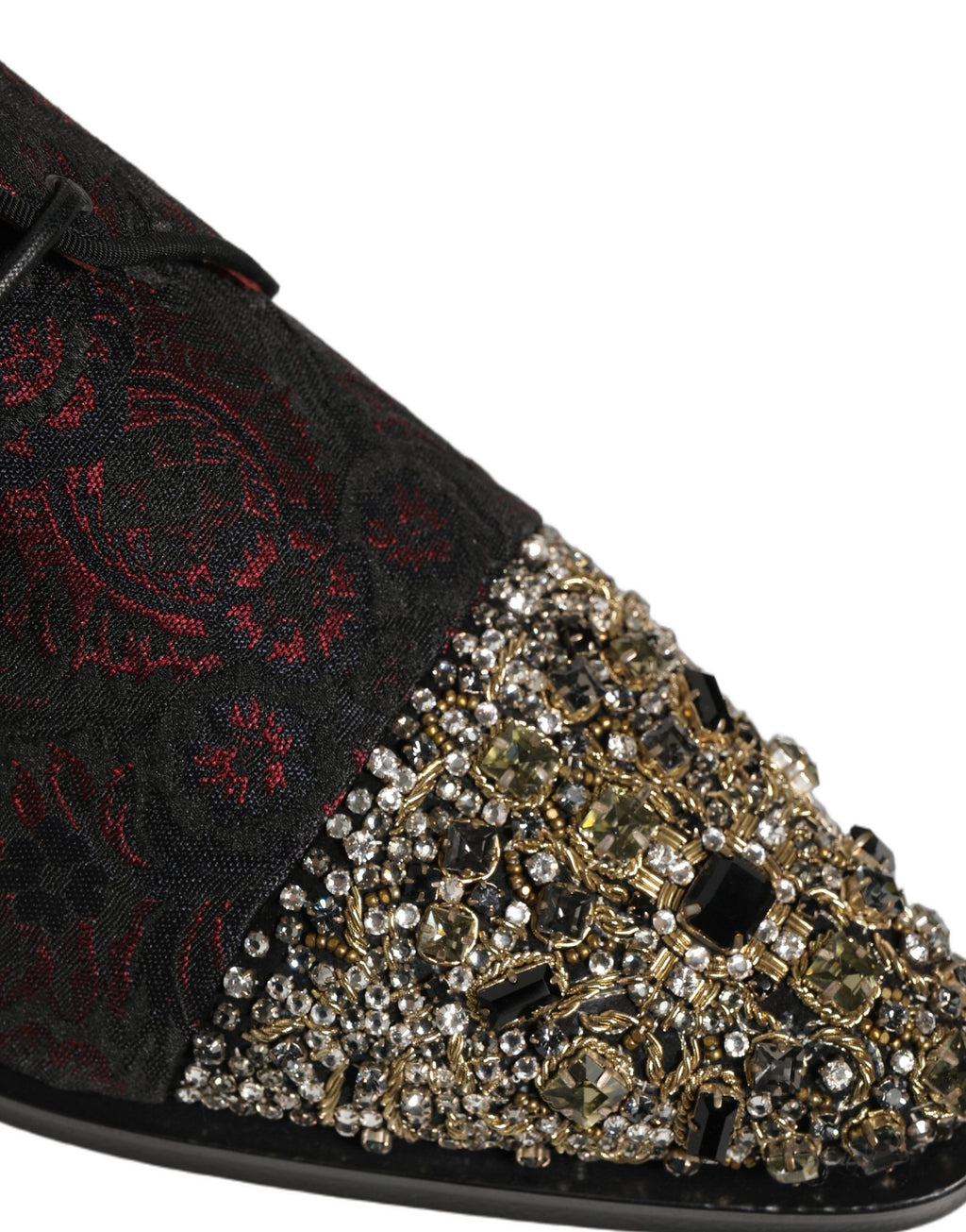 Chaussures derby noires et rouges Dolce & Gabbana, chaussures formelles ornées de détails brillants et embellissements élégants.