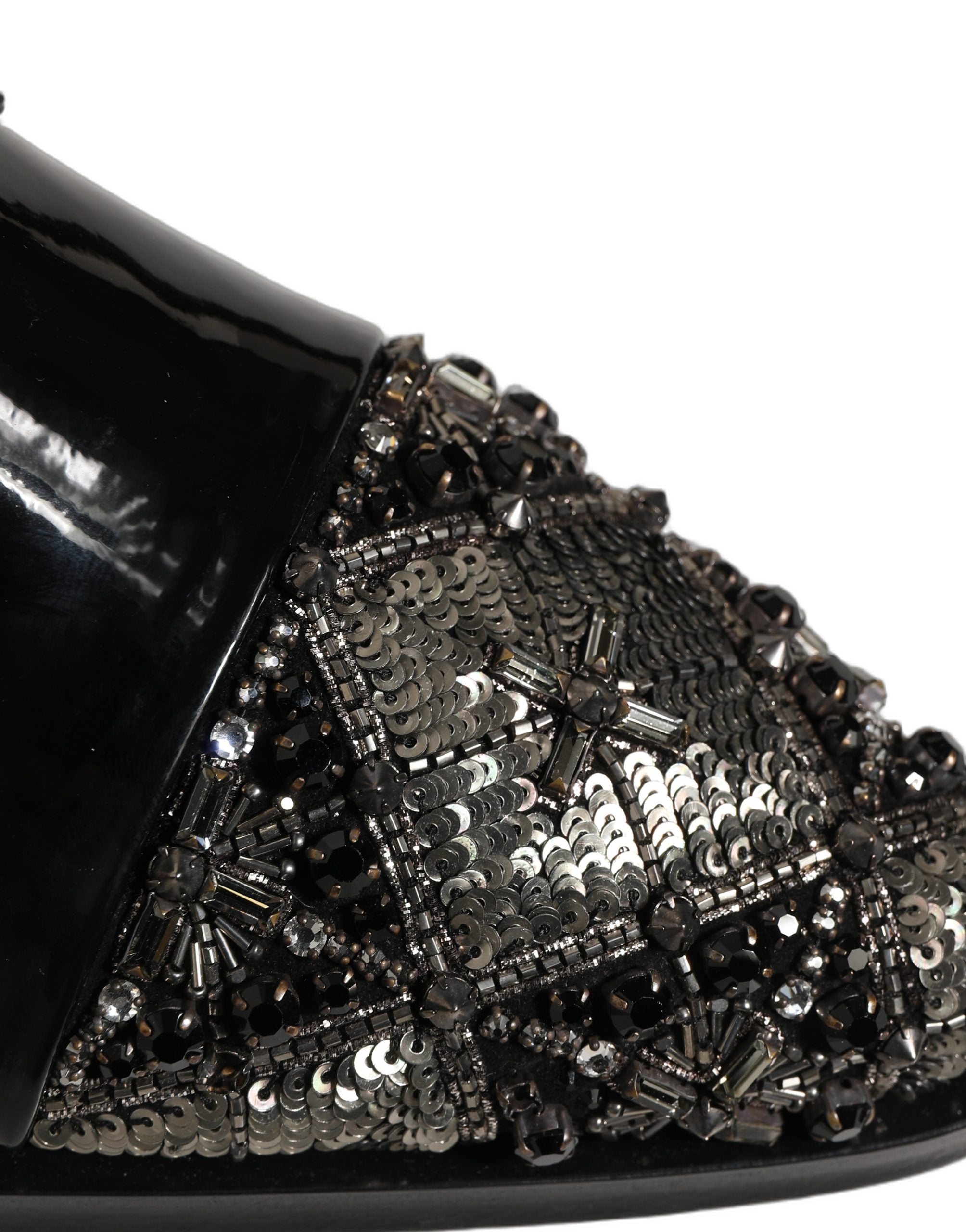 Chaussures formelles Derby pour homme de Dolce & Gabbana noires avec embellissements élégants, en cuir sophistiqué.