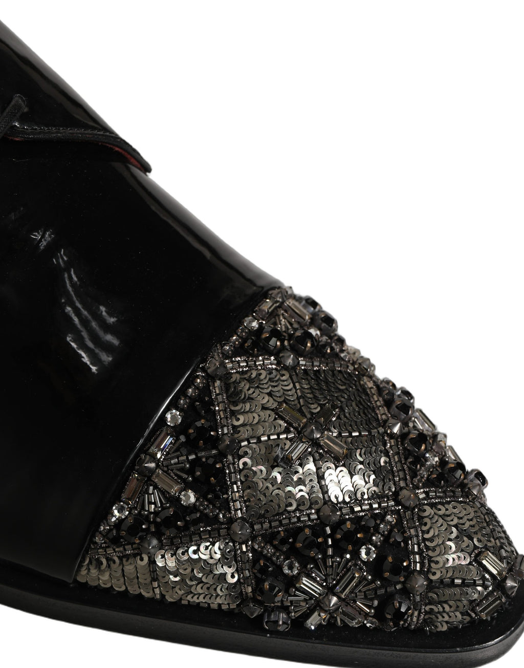 Chaussures derby noires Dolce & Gabbana ornées de strass pour occasion formelle, en cuir élégant avec détails brillants.