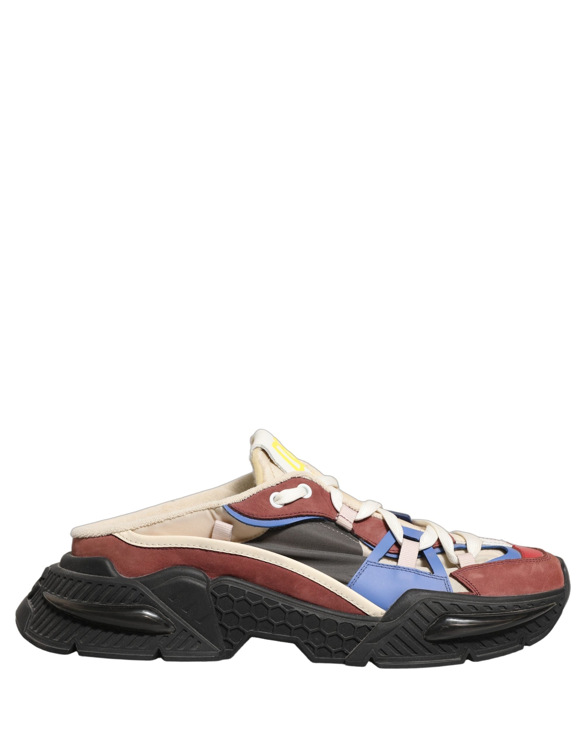 Chaussures sneakers Dolce & Gabbana Airmaster à panneaux multicolores, vue en gros plan sur le design coloré.