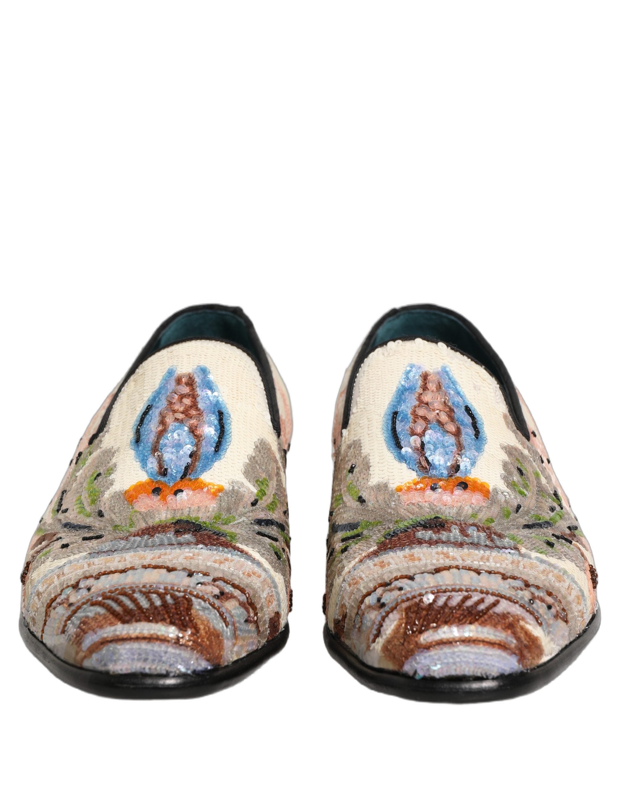 Chaussures mocassins Dolce & Gabbana à sequins multicolores et broderies, élégantes et colorées, vues de face.