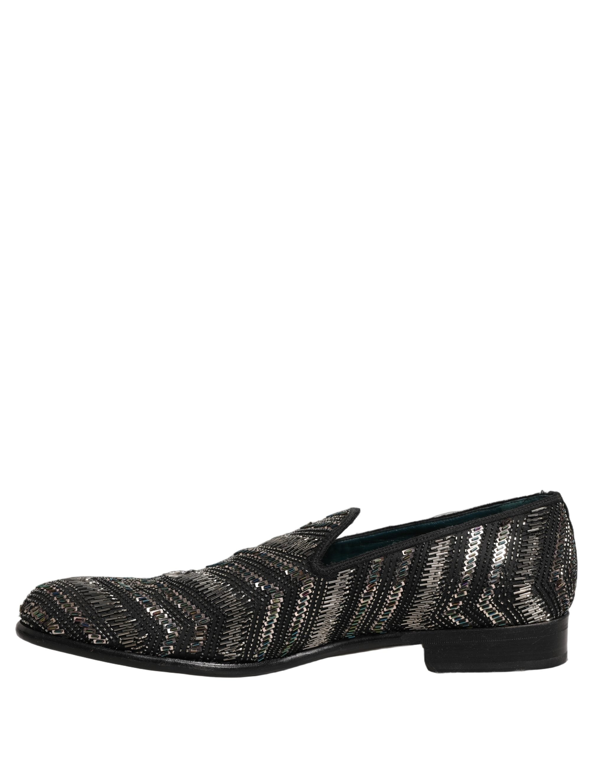 Chaussures mocassins Dolce & Gabbana noires et argentées avec embellissements, style slip-on, en cuir élégant.