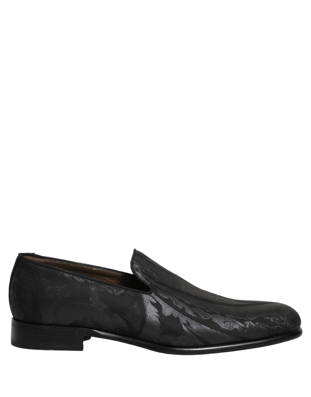 Chaussures mocassins Dolce & Gabbana pour homme en brocart noir, style slip-on élégants et sophistiqués.