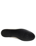 Chaussures Dolce & Gabbana en satin blanc, mocassins slip-on avec logo élégant, pour un style sophistiqué et confortable.