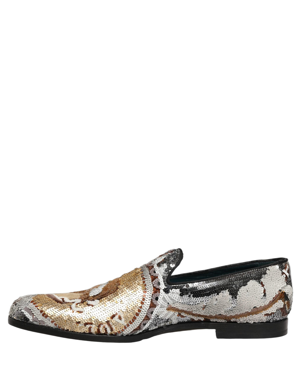 Chaussures mocassins Dolce & Gabbana blanches à sequins dorés, en satin, sans lacets, style slip-on, élégantes et brillantes.