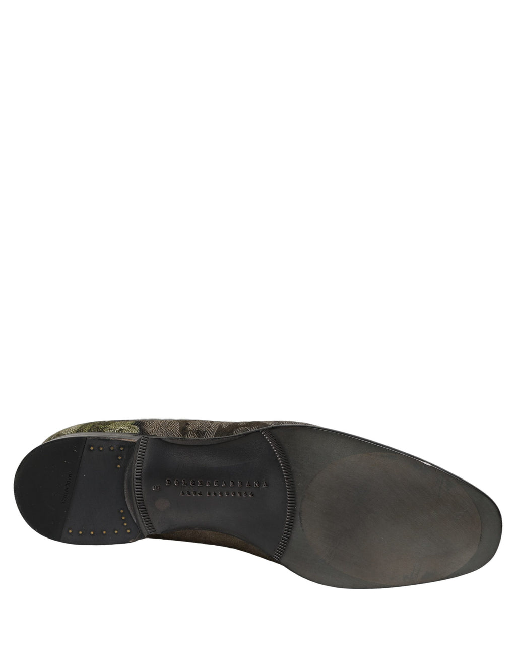Chaussures mocassins Dolce & Gabbana en brun avec motif baroque, sans lacets, style slip-on, visibles en image.