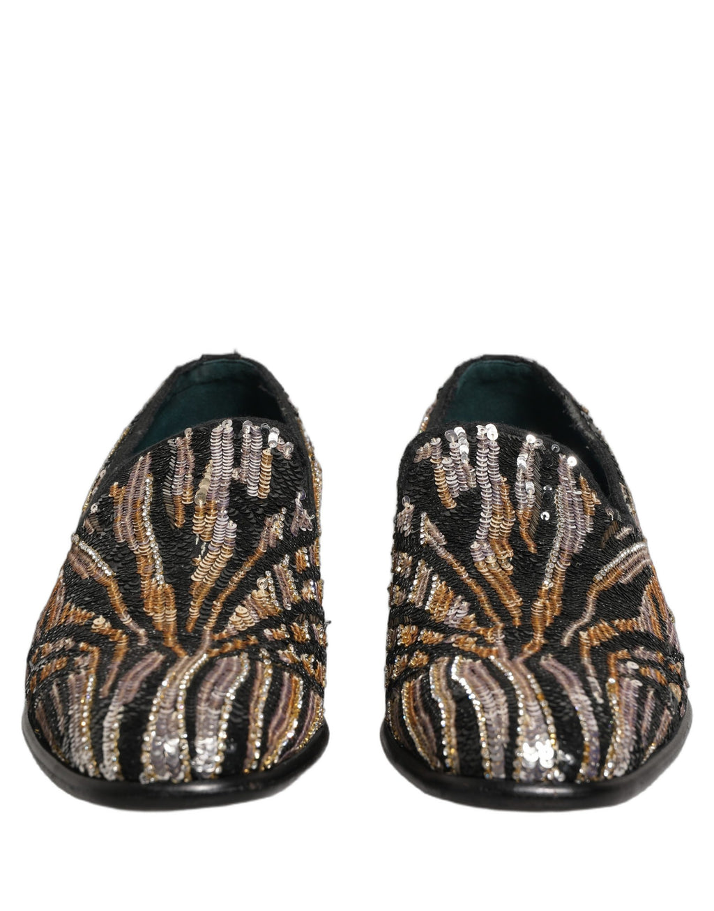 Chaussures loafers Dolce & Gabbana en sequins or à rayures, embellies de détails brillants et élégants.
