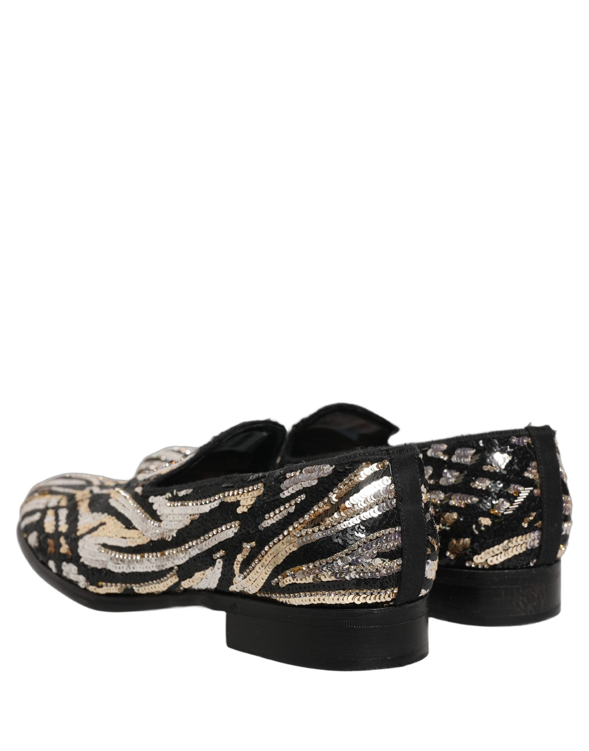 Mocassins Dolce & Gabbana dorés à rayures, ornés de sequins brillants et détails embellis, chaussures élégantes en cuir.
