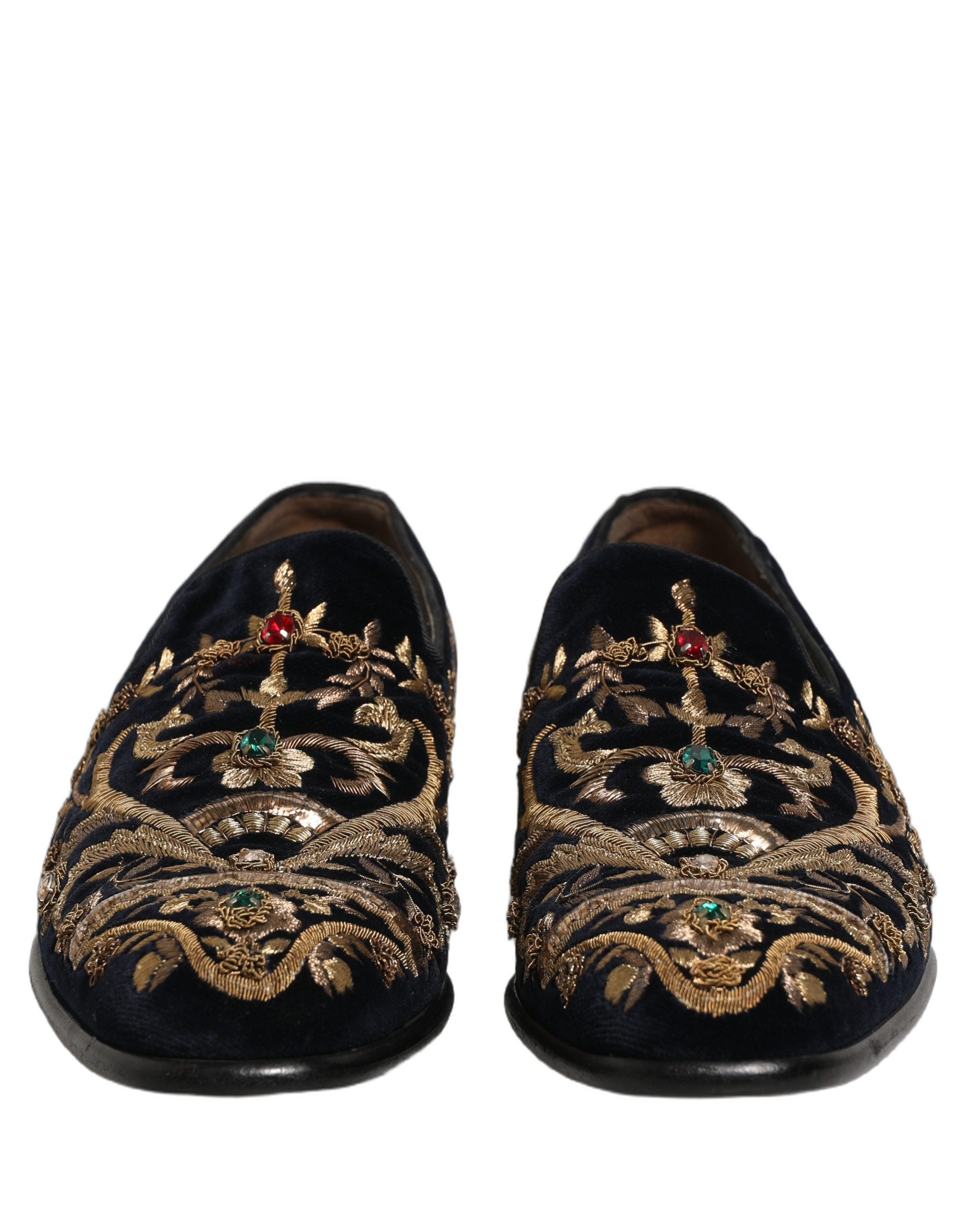 Chaussures loafers Dolce & Gabbana en velours noir avec embellissements élégants, pour un style sophistiqué et tendance.