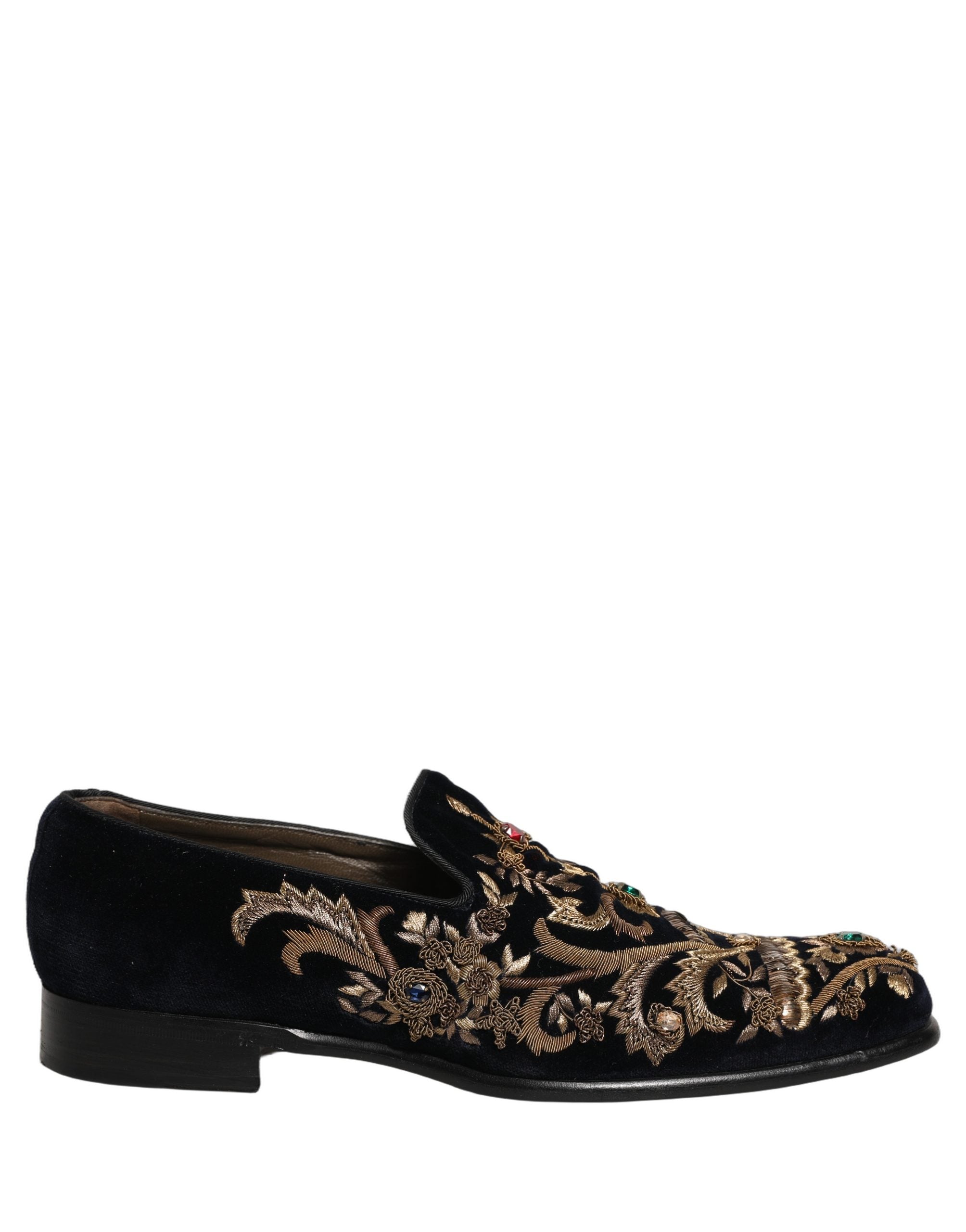 Chaussures loafers Dolce & Gabbana en velours noir avec embellissements, élégantes et sophistiquées.