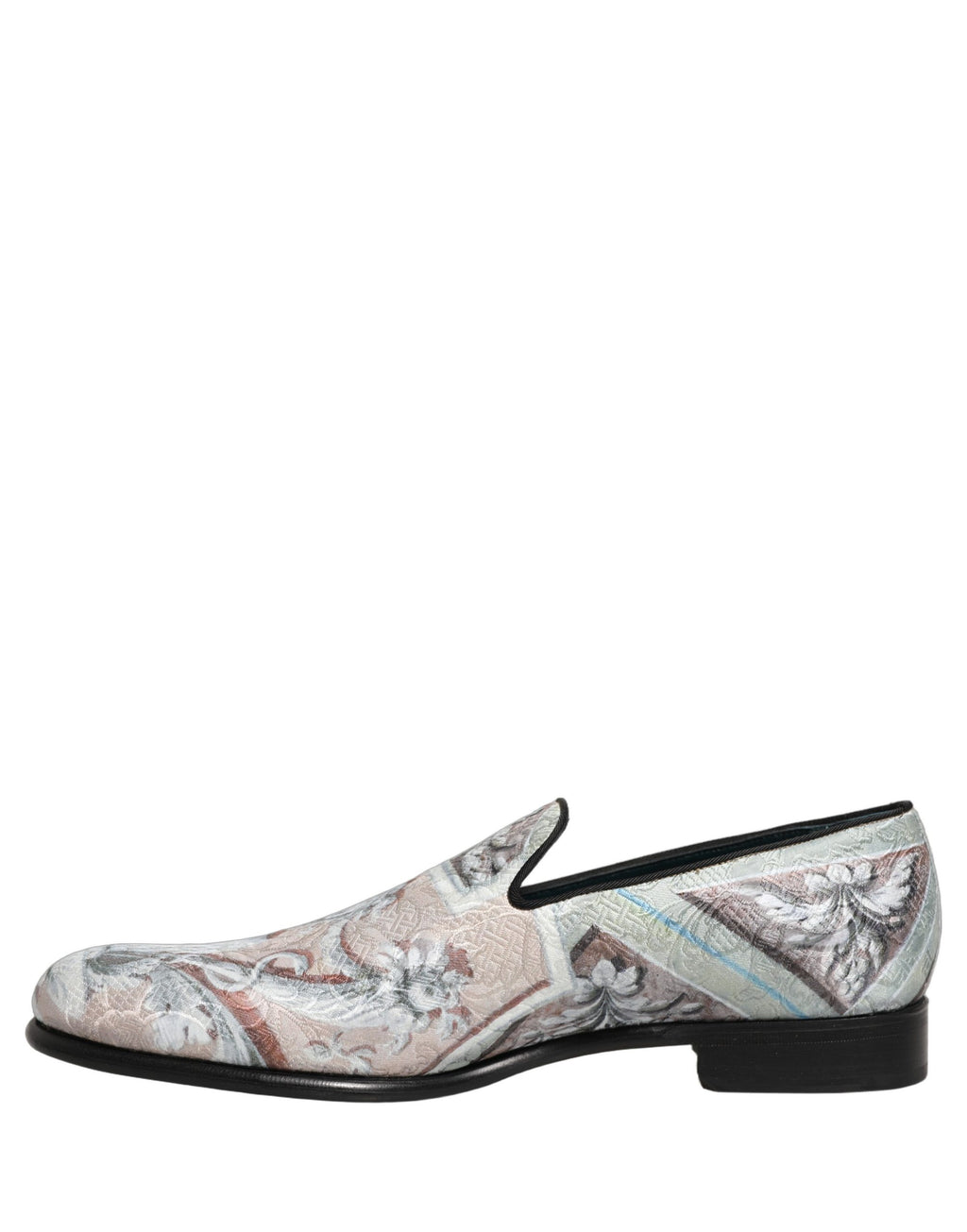 Chaussures loafers Dolce & Gabbana en velours multicolore avec motif baroque, élégantes et luxueuses.