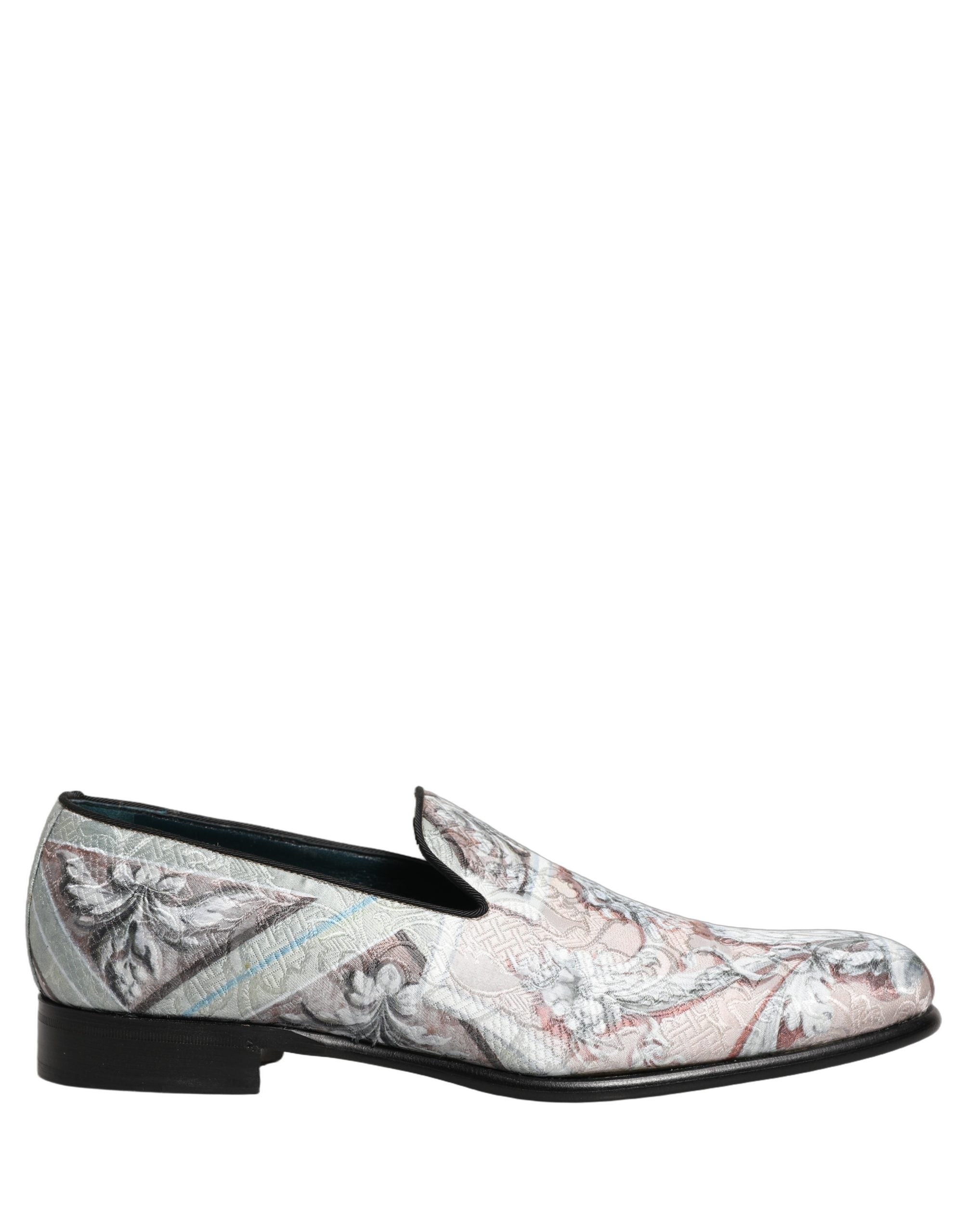 Chaussures loafers Dolce & Gabbana en velours multicolore avec motif baroque, élégantes et luxueuses.