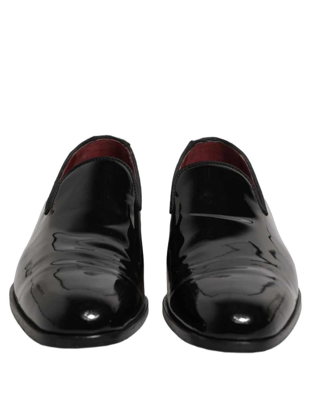 Chaussures mocassins homme en cuir verni noir Dolce & Gabbana, élégantes et sophistiquées.