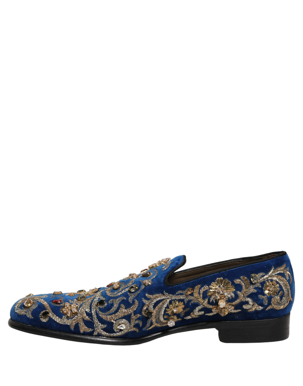 Chaussures loafers Dolce & Gabbana en velours bleu avec embellissements, style élégant et sophistiqué.